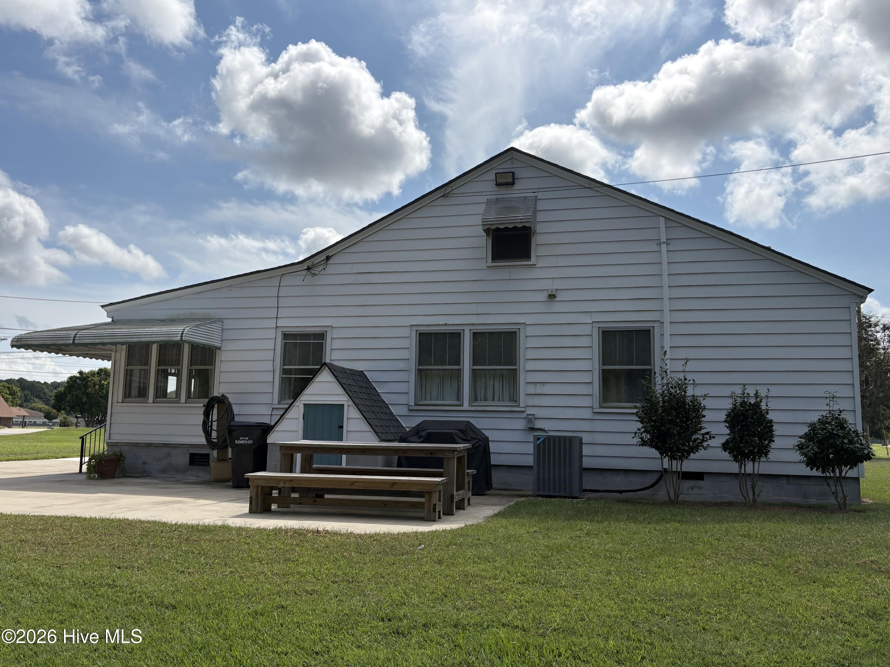 1096 Us 17 Highway S Property Photo 5