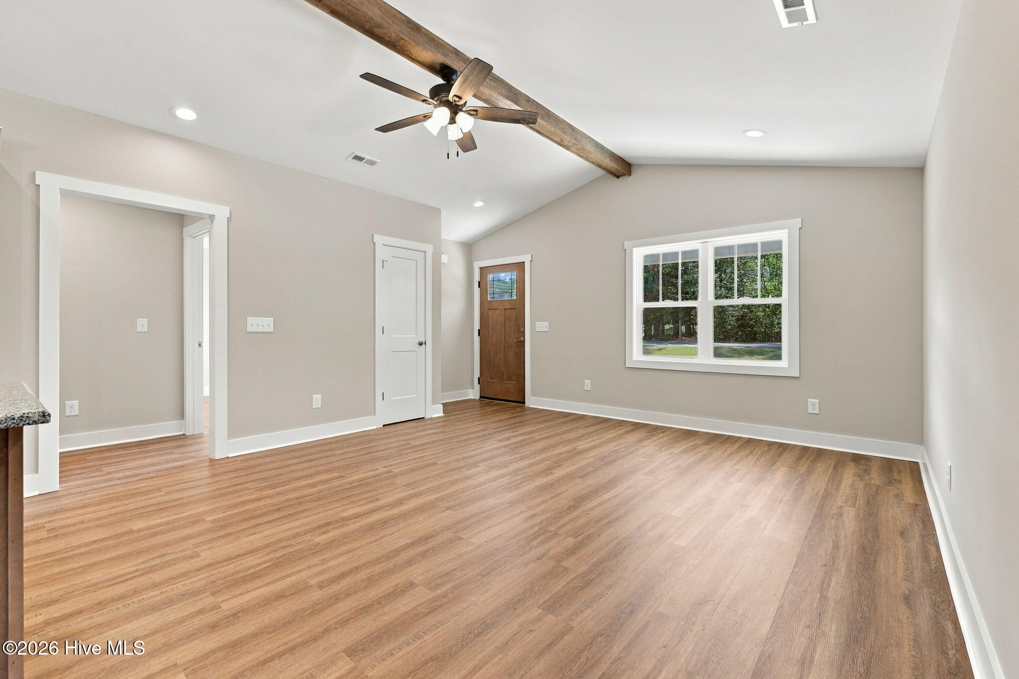110 Park Avenue Property Photo 19