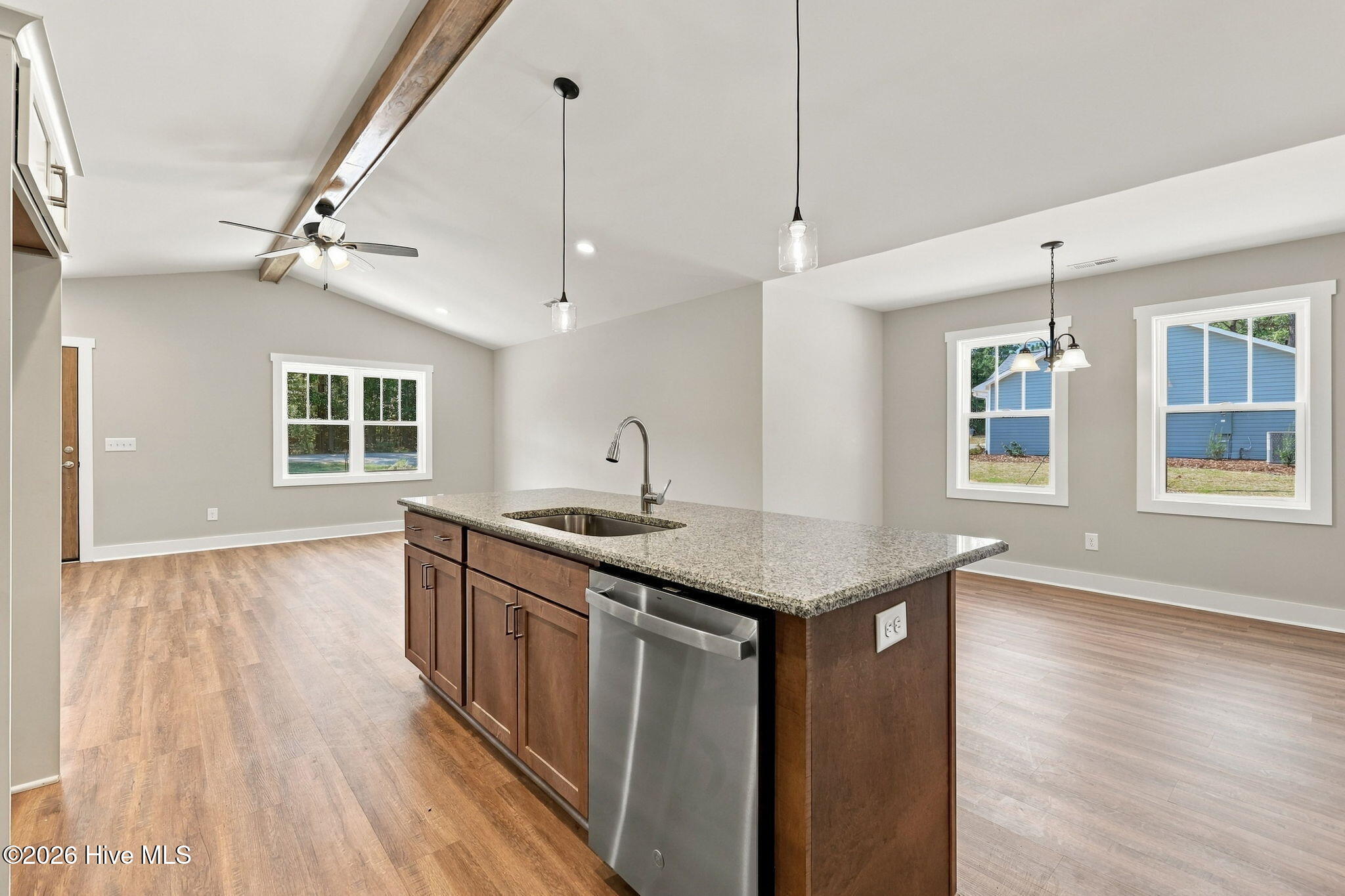 110 Park Avenue Property Photo 24