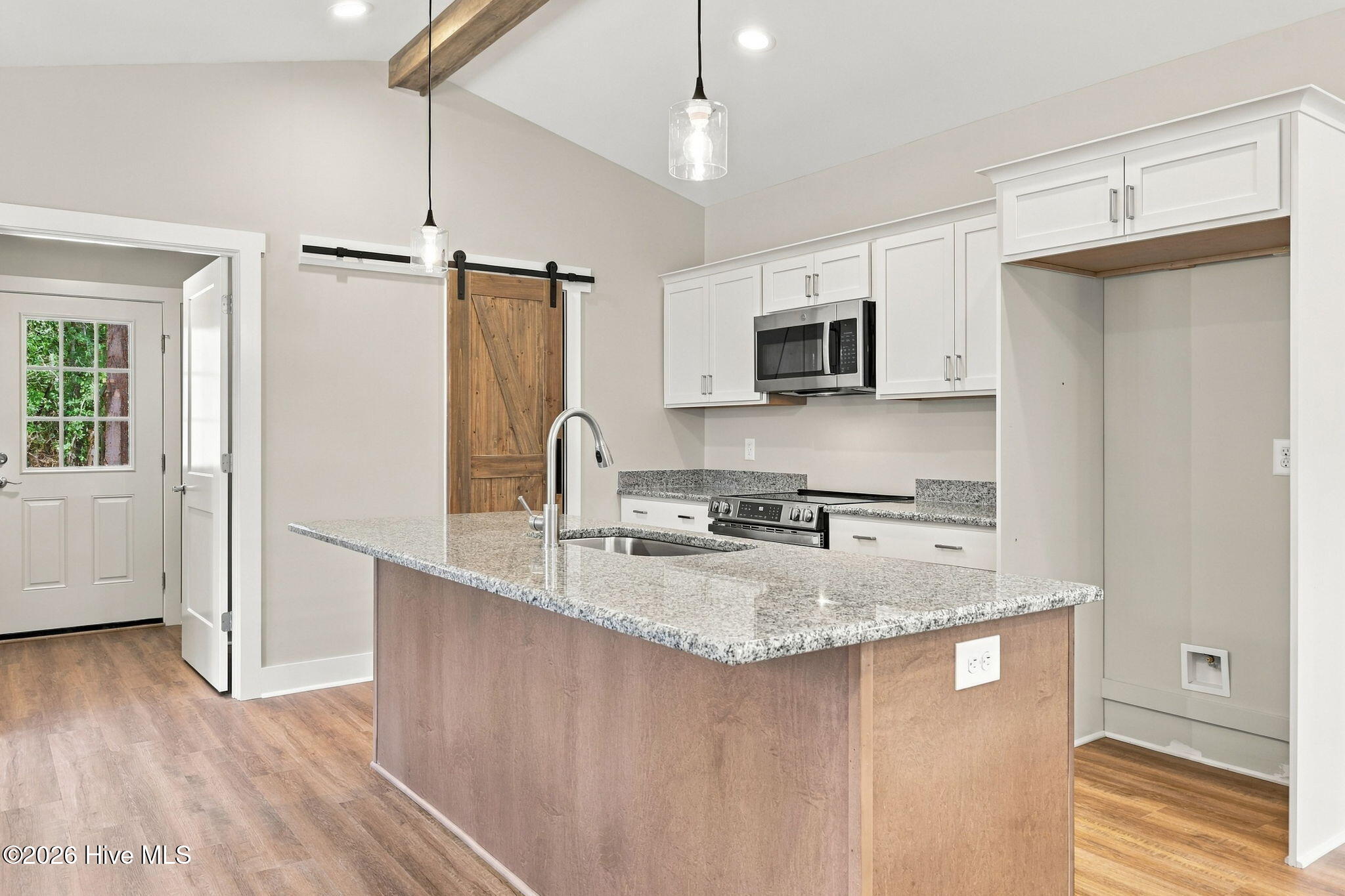 110 Park Avenue Property Photo 26