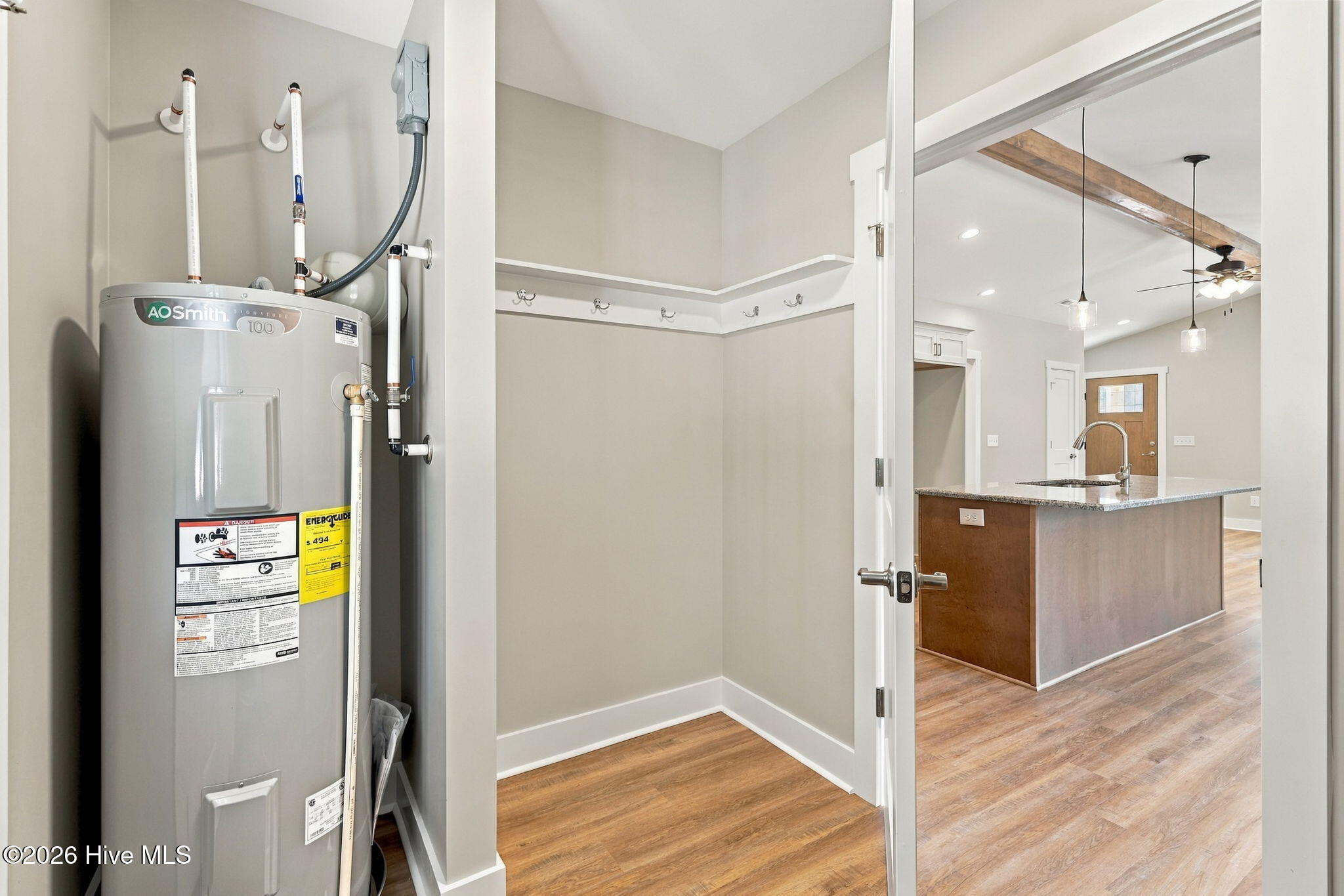 110 Park Avenue Property Photo 29