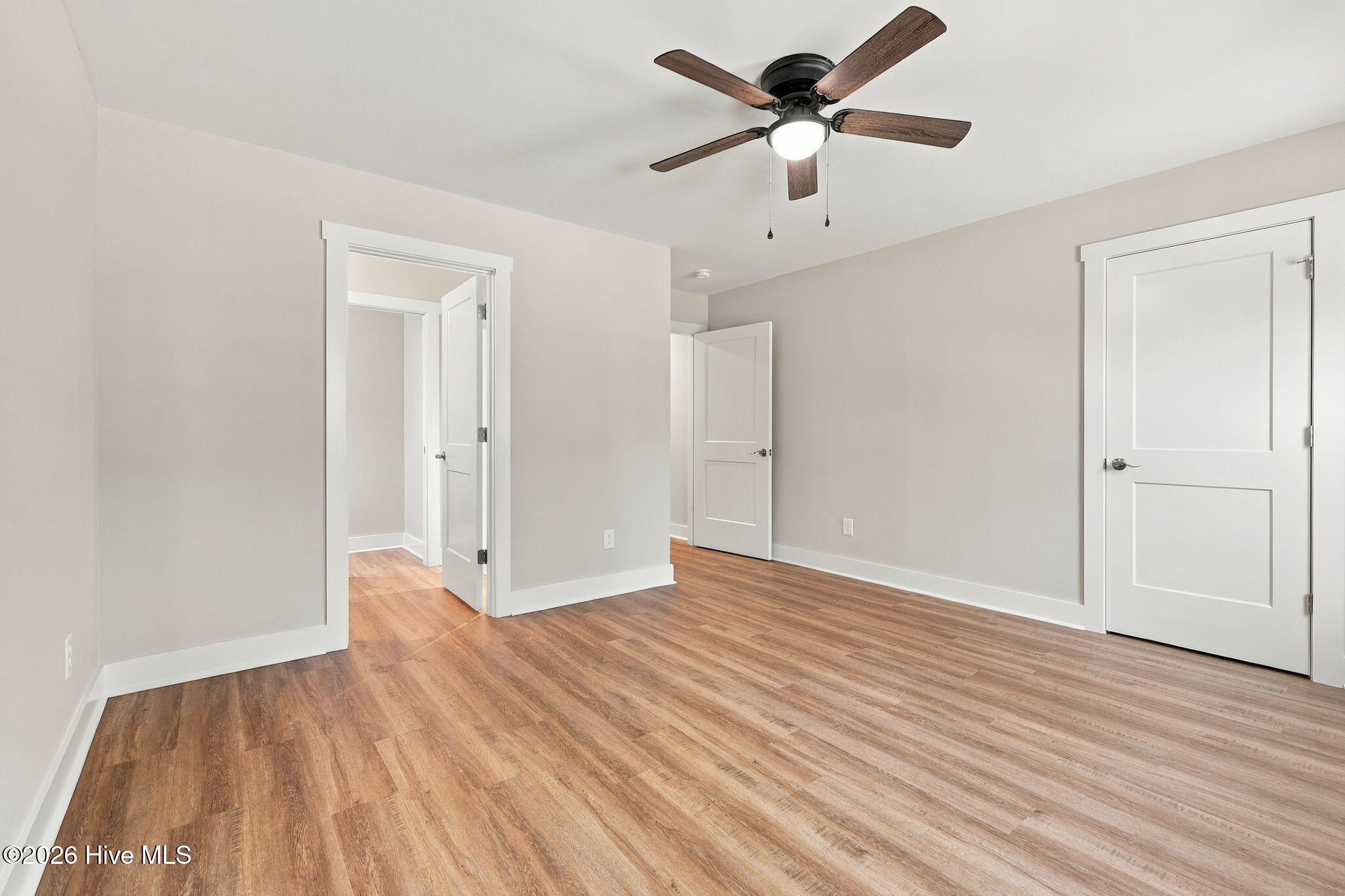 110 Park Avenue Property Photo 34
