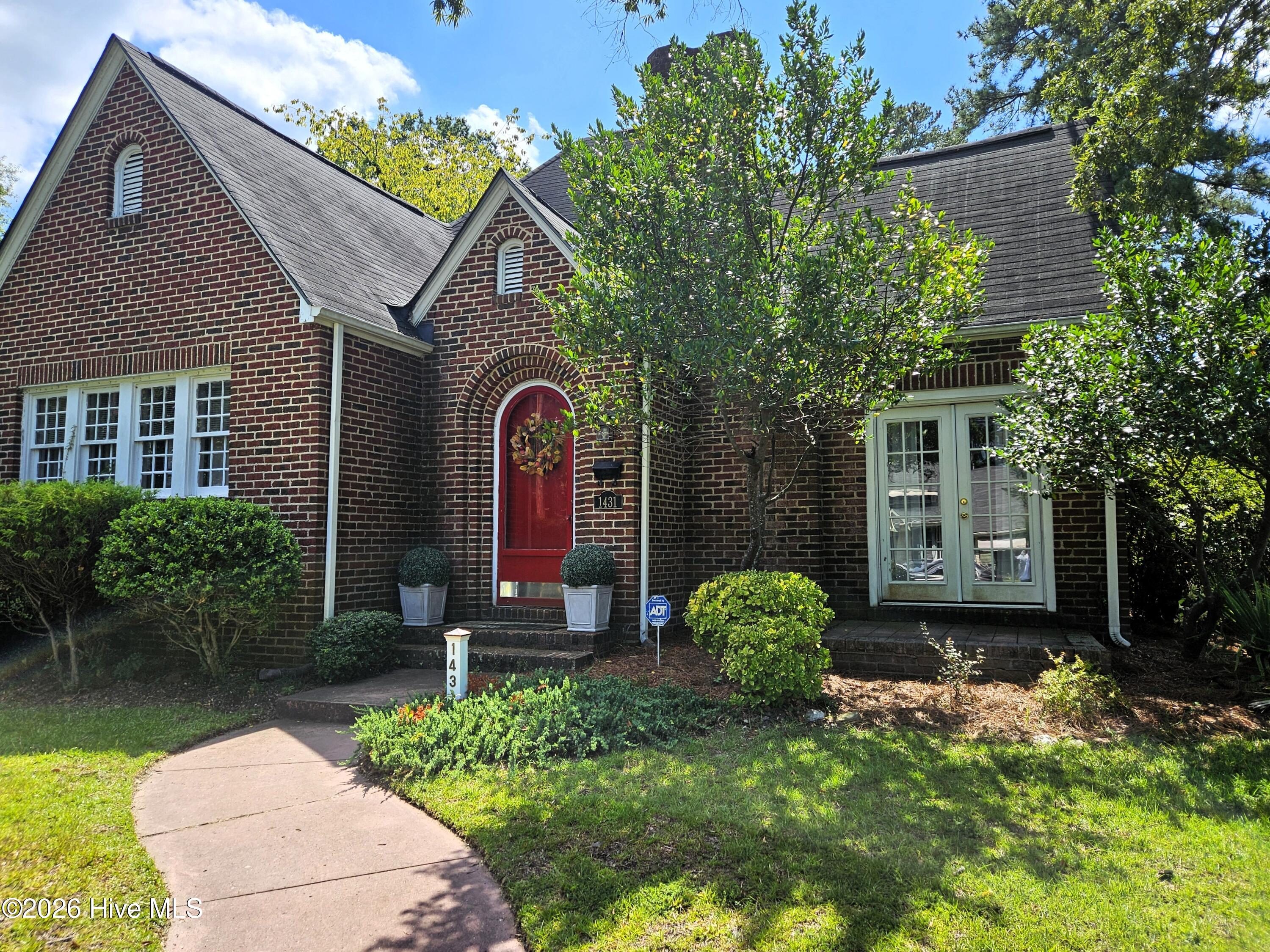 1431 Beal Street Property Photo 1