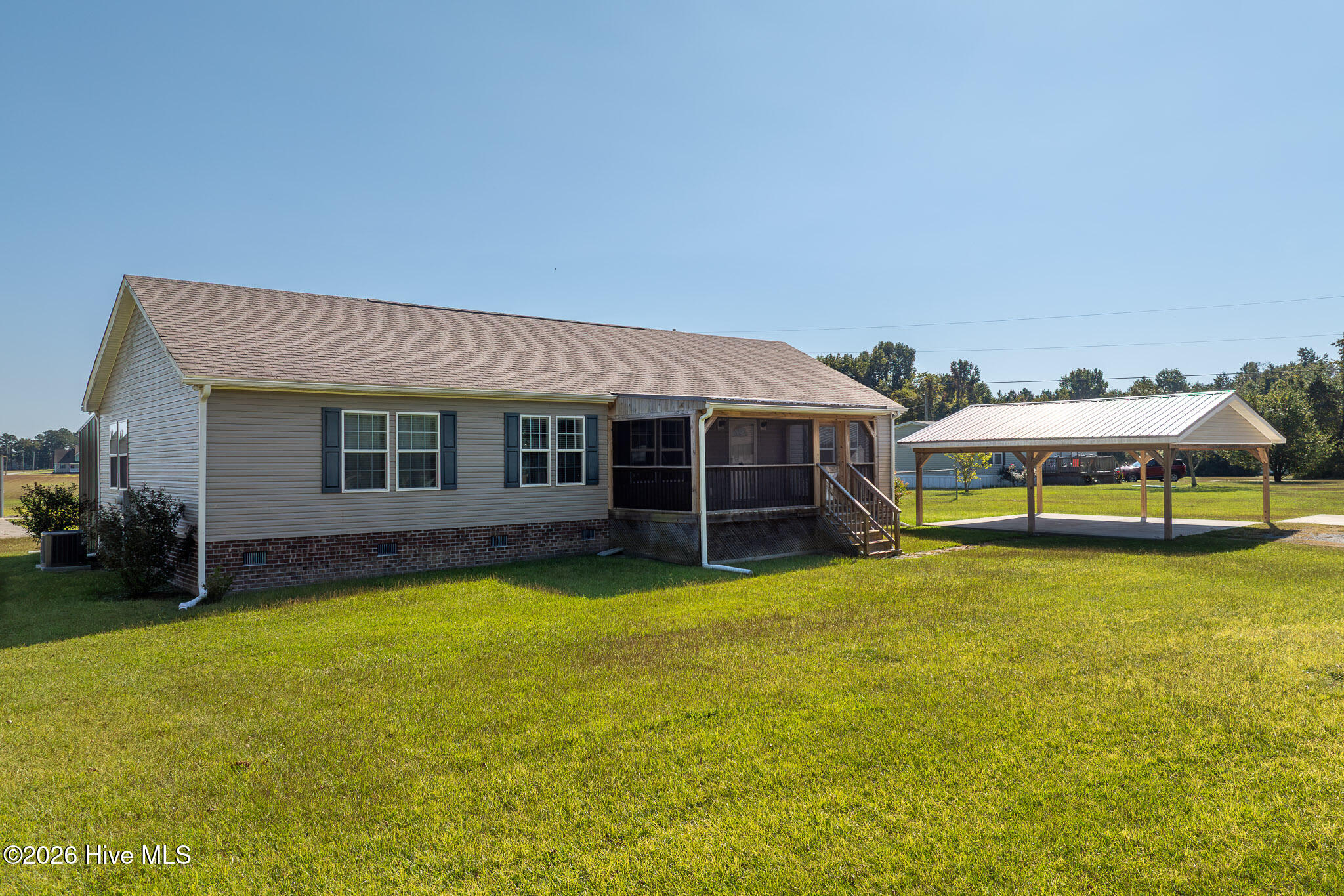 1406 White Oak River Road Property Photo 3