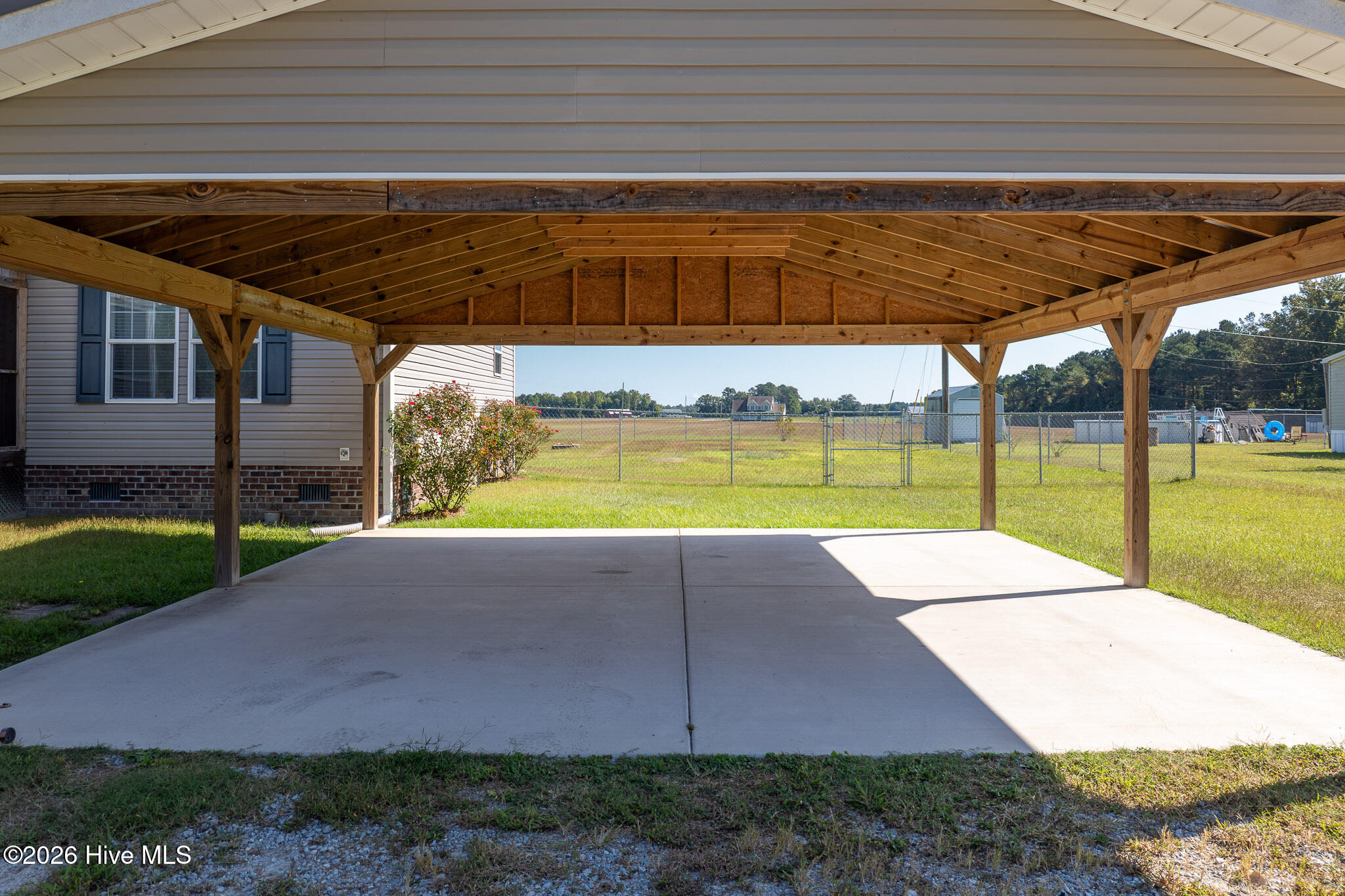 1406 White Oak River Road Property Photo 5