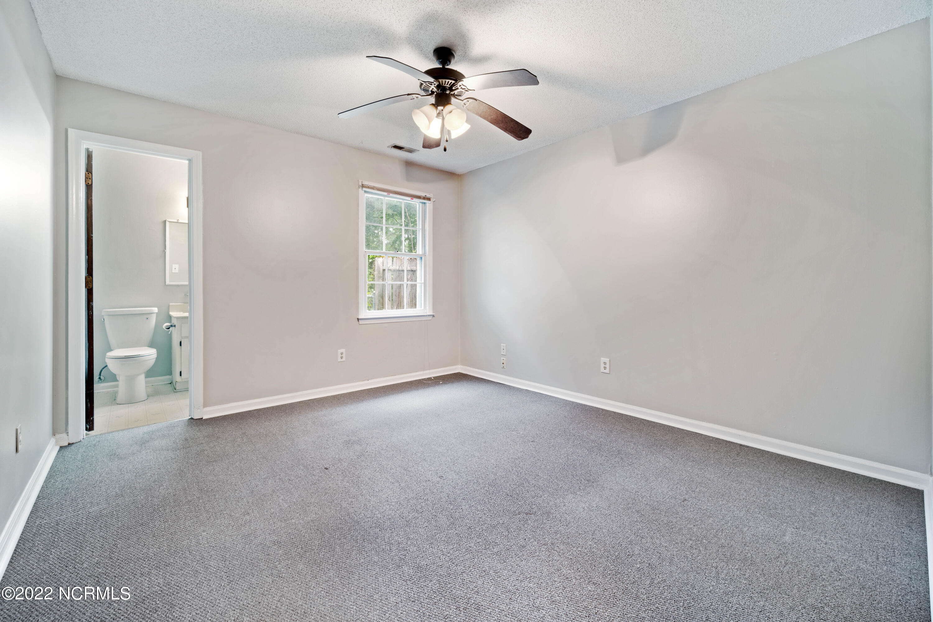 228 Cedar Creek Drive Property Photo 7