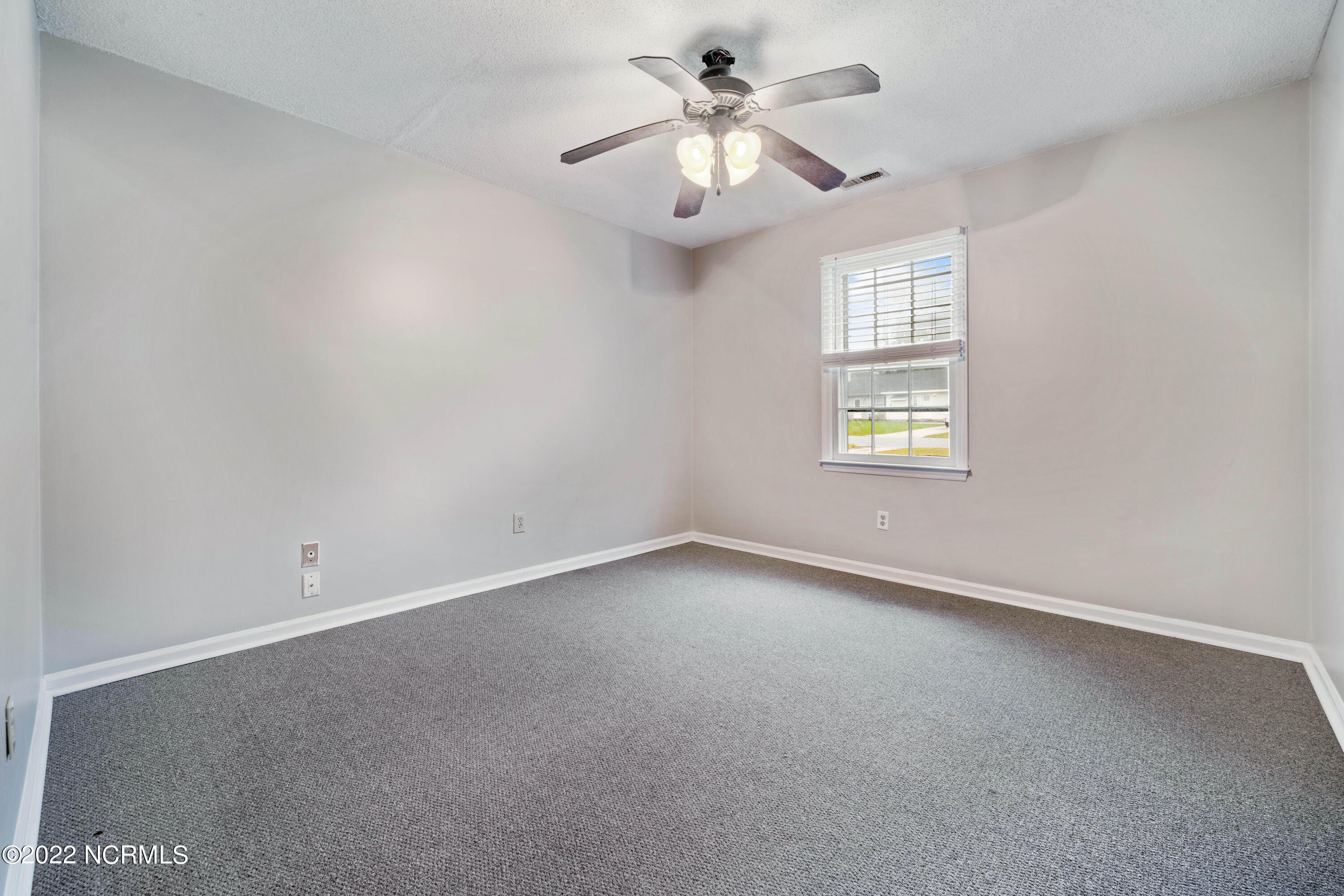 228 Cedar Creek Drive Property Photo 10
