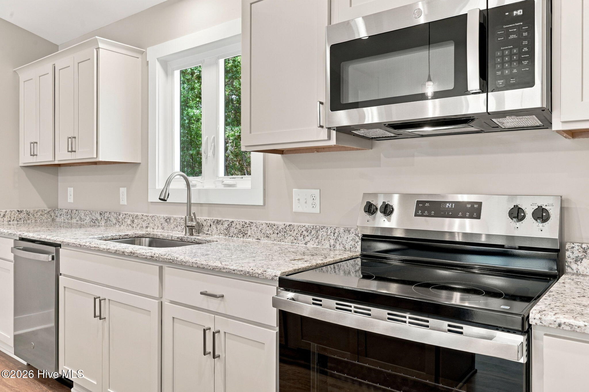 122 Park Avenue Property Photo 26