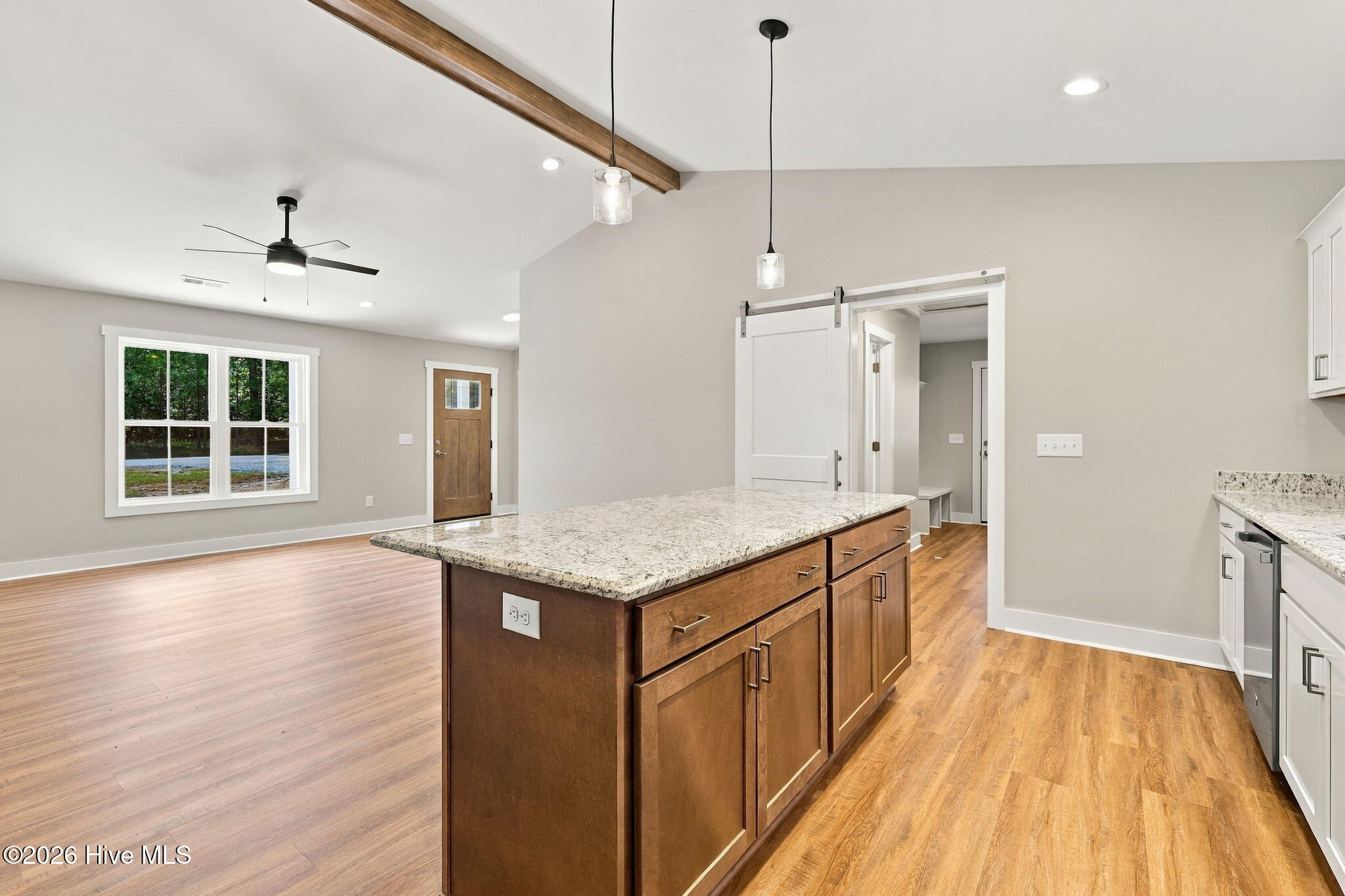 122 Park Avenue Property Photo 27