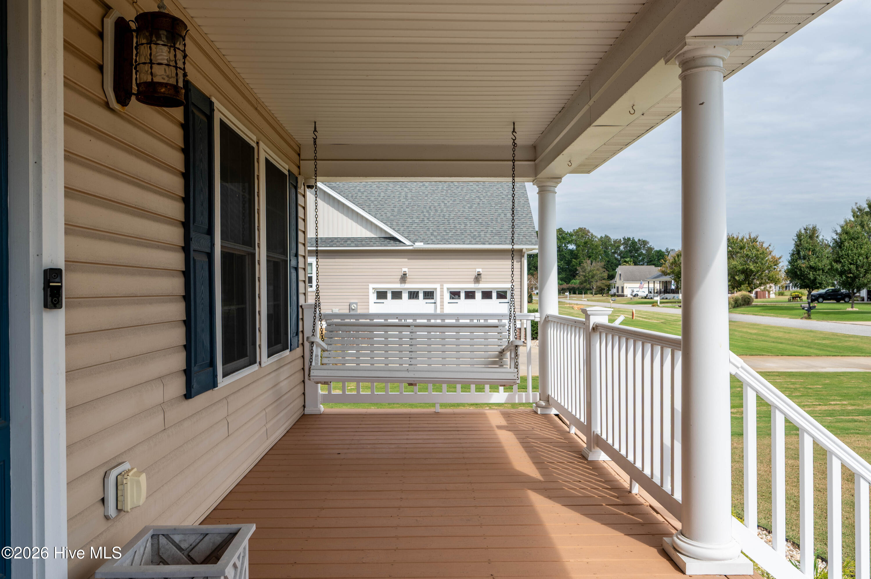 156 Charleston Drive Property Photo 4