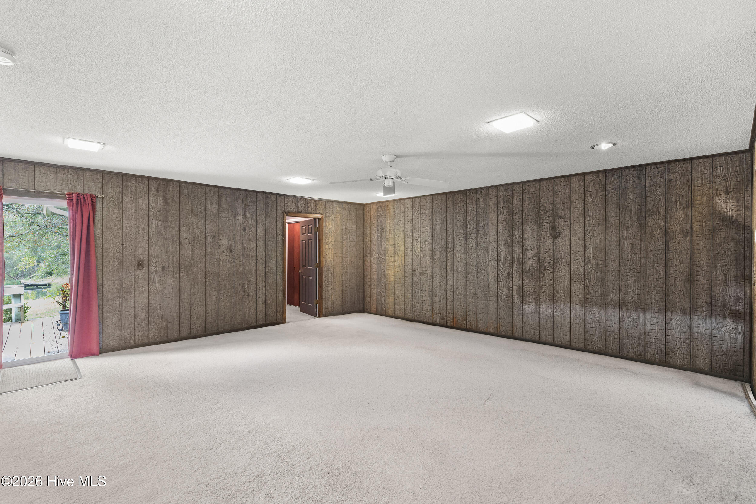 475 Douglas Drive Property Photo 11