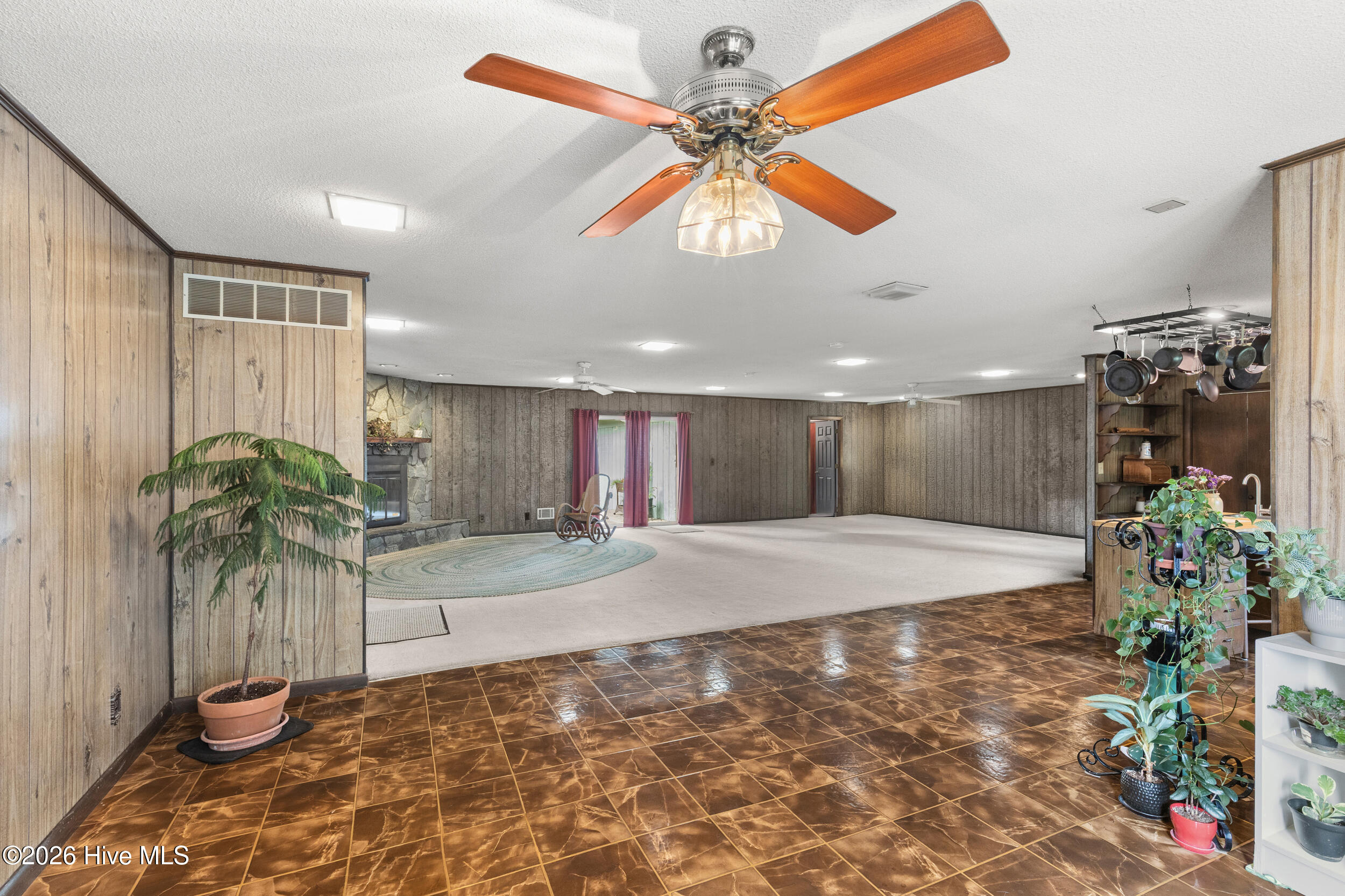 475 Douglas Drive Property Photo 14