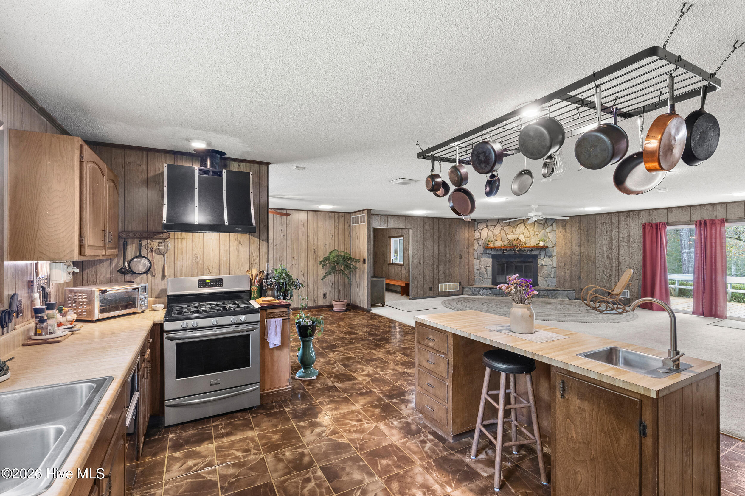 475 Douglas Drive Property Photo 17