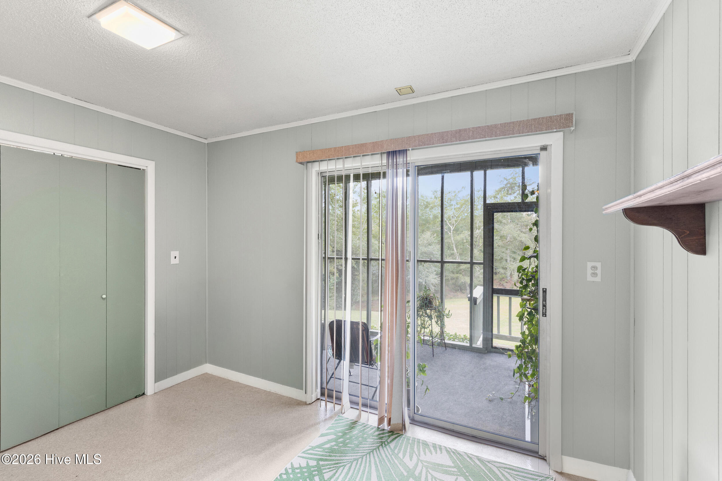 475 Douglas Drive Property Photo 28