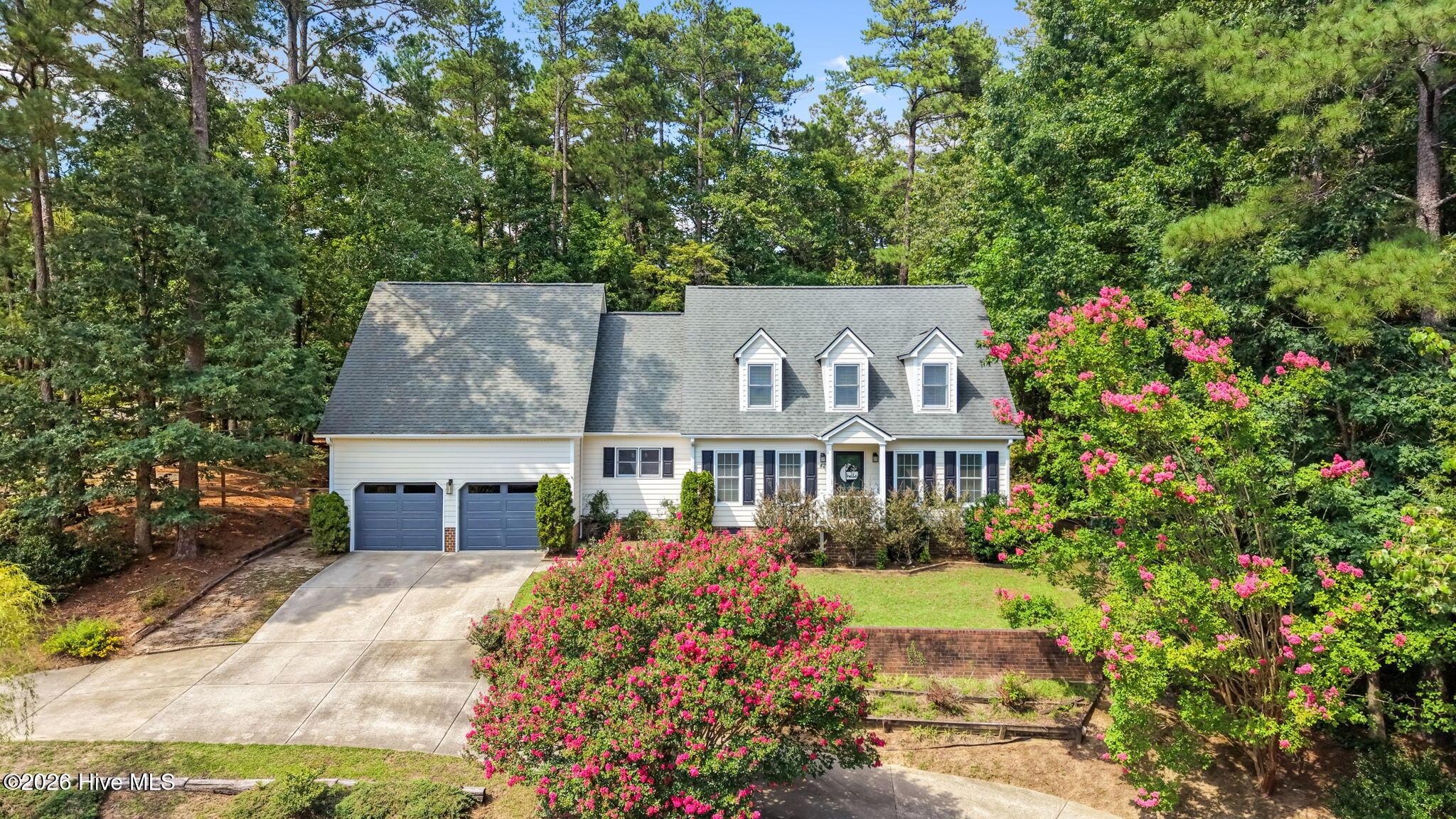 427 Newburgh Drive Property Photo 1