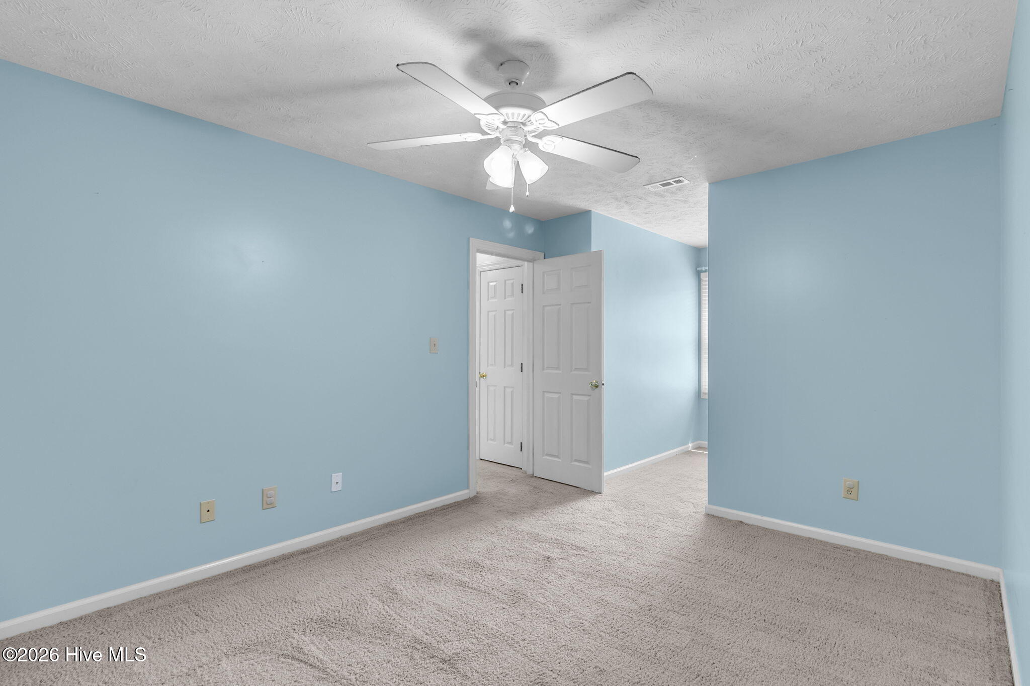 427 Newburgh Drive Property Photo 23