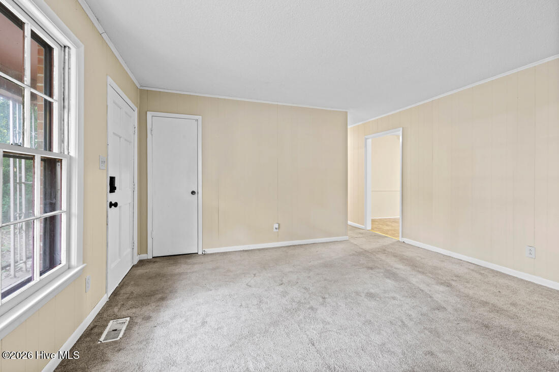 6213 Sabine Drive Property Photo 6