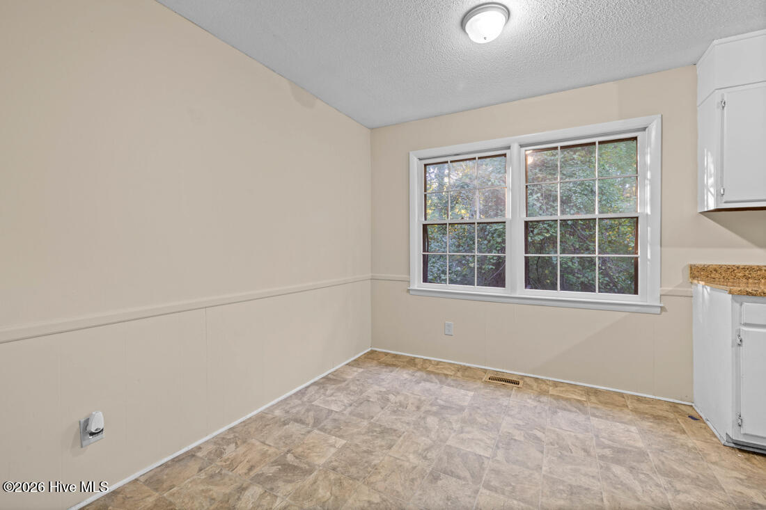 6213 Sabine Drive Property Photo 8