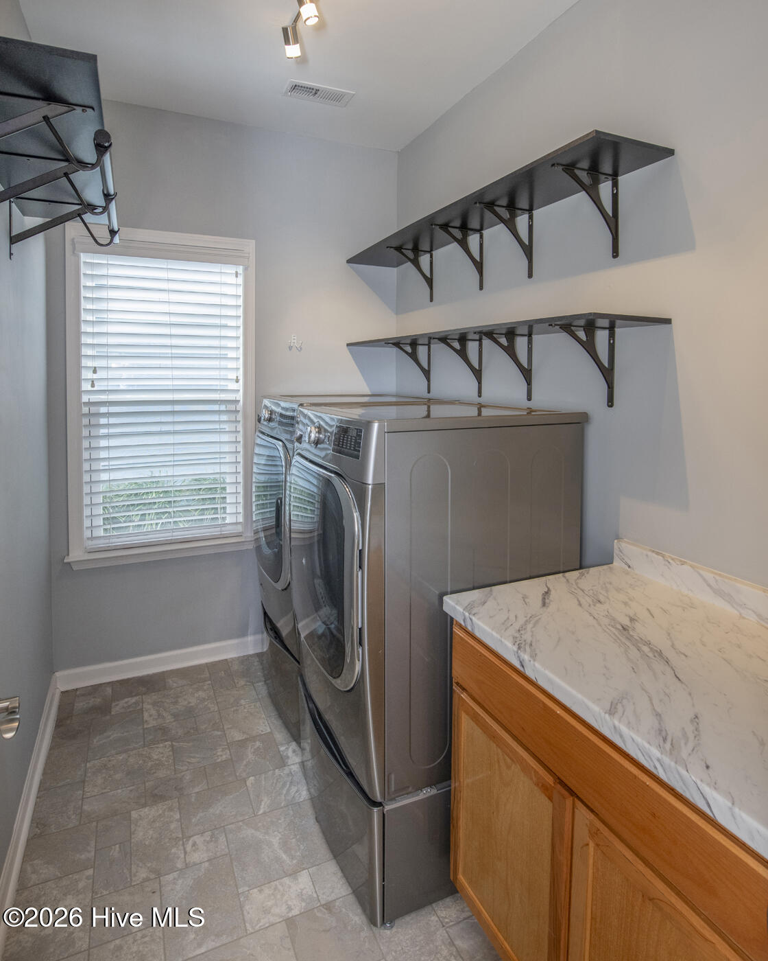 4058 Druids Glen Drive Property Photo 5