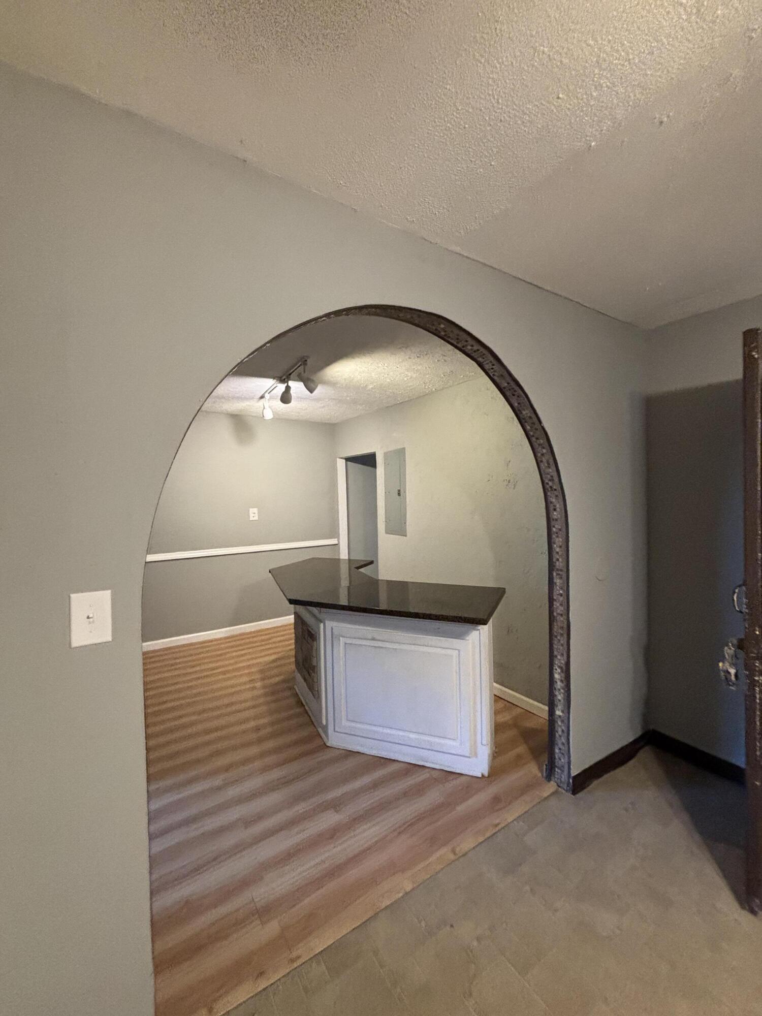 411 Artmus Street Property Photo 11