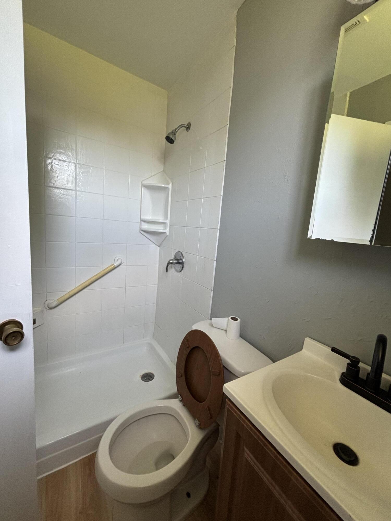 411 Artmus Street Property Photo 15
