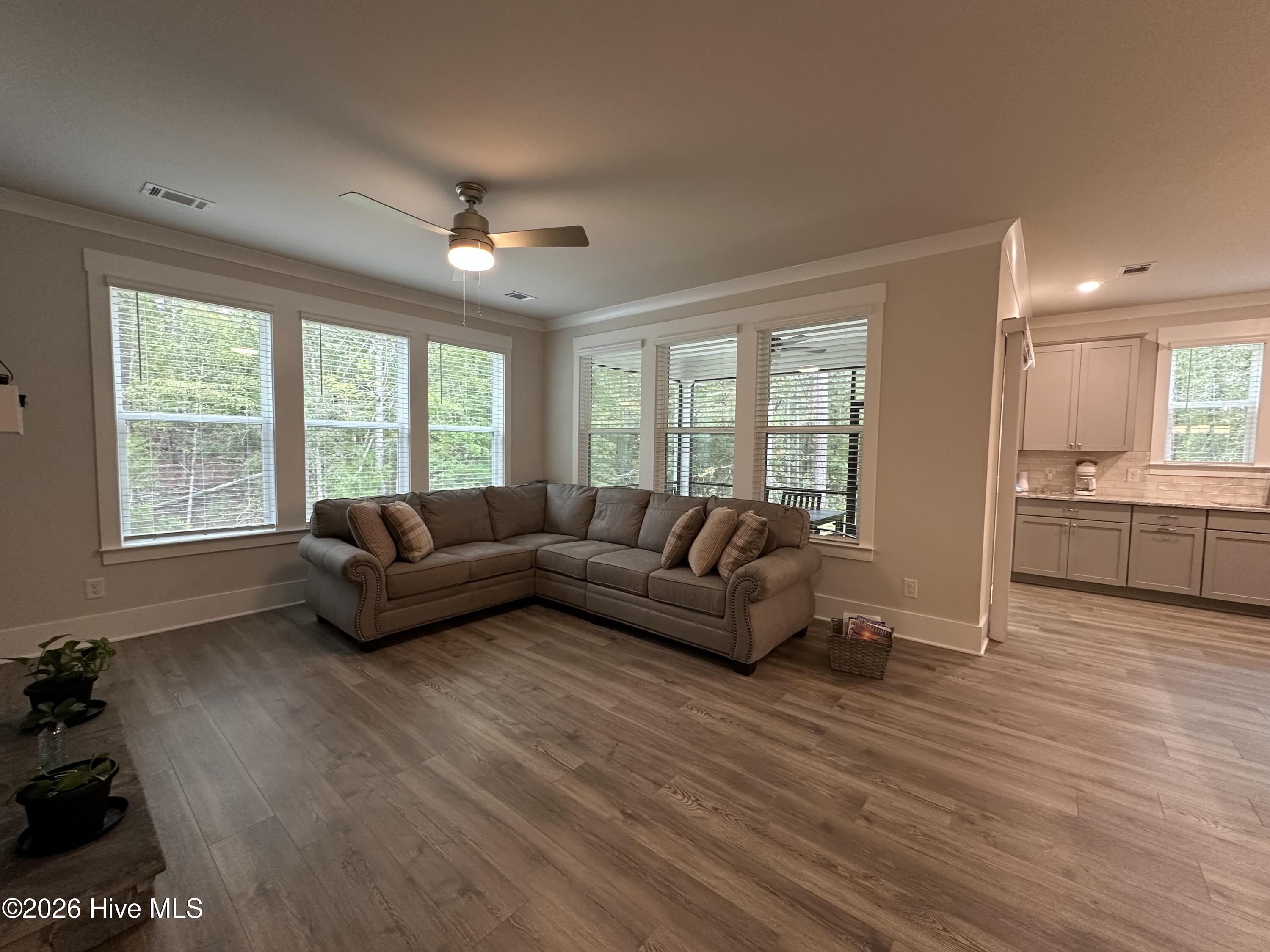 204 Dixie Court Property Photo 3