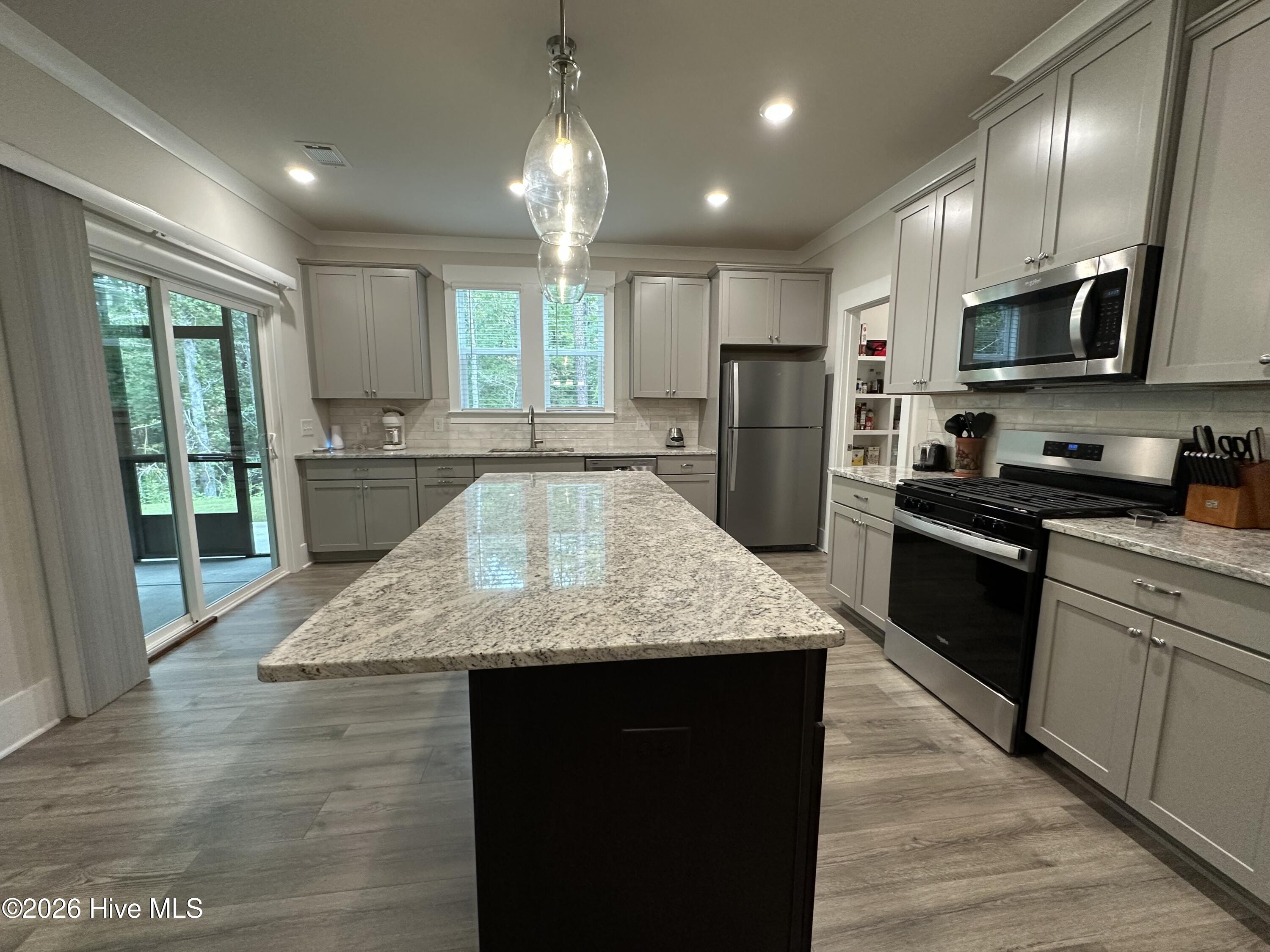 204 Dixie Court Property Photo 4