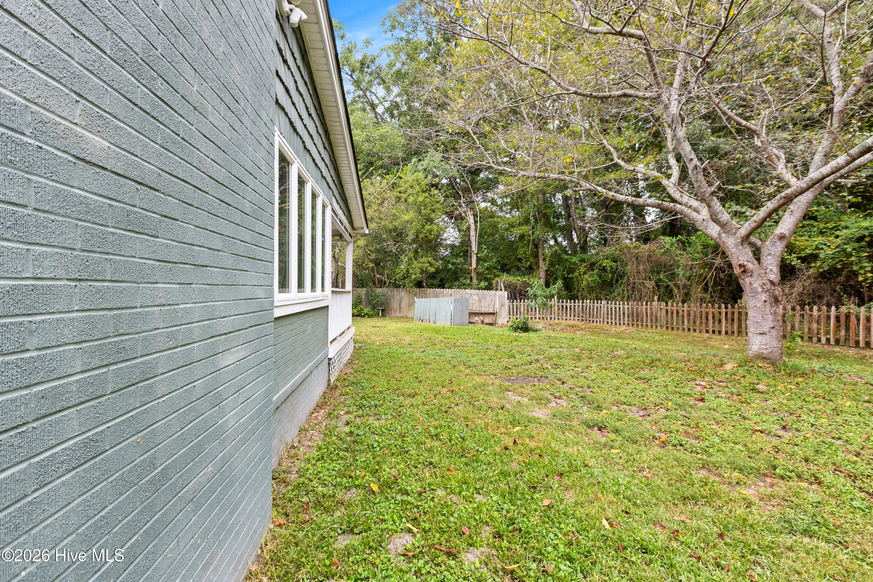 1610 Crescent Drive Property Photo 46