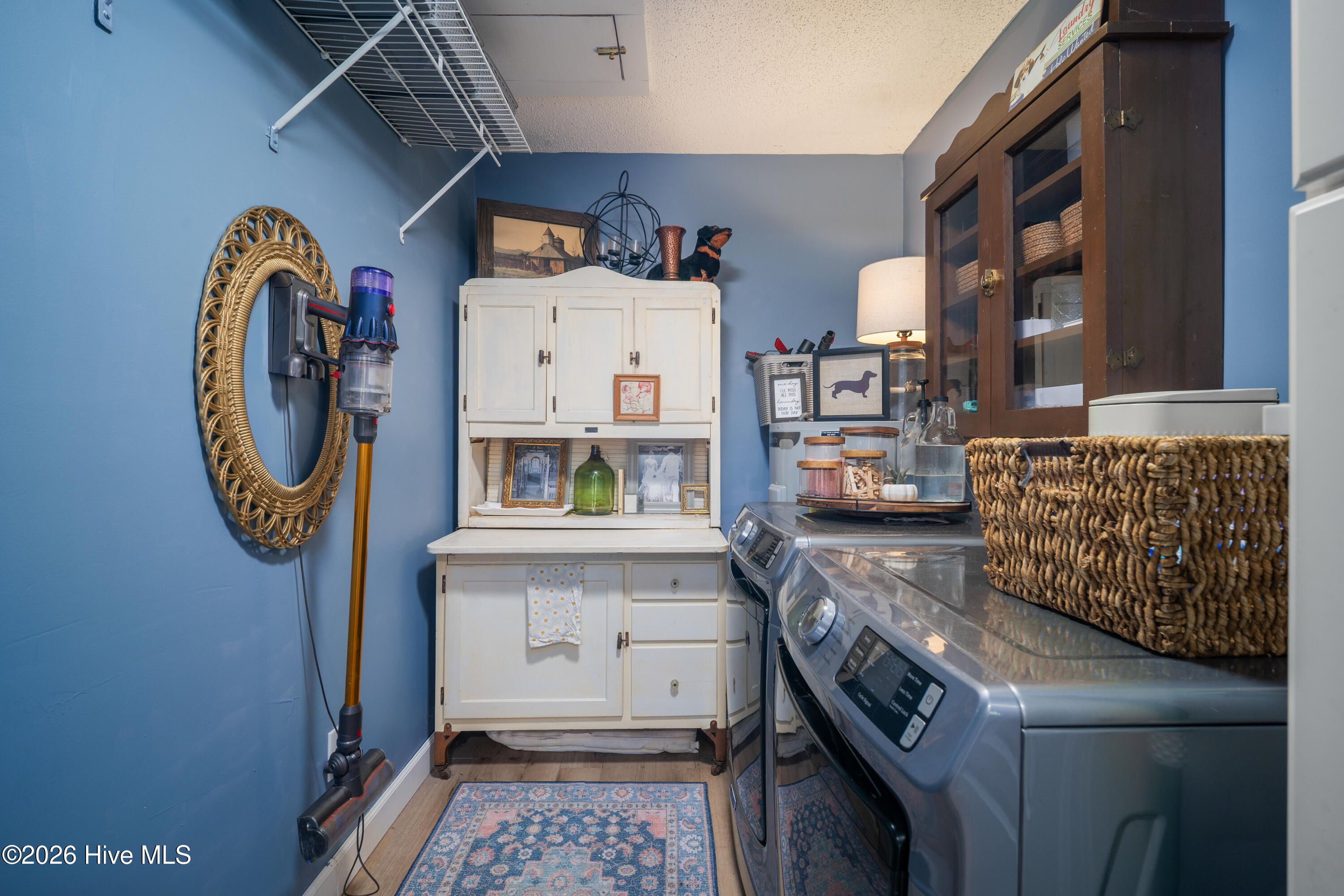 217 English Walnut Drive Property Photo 14