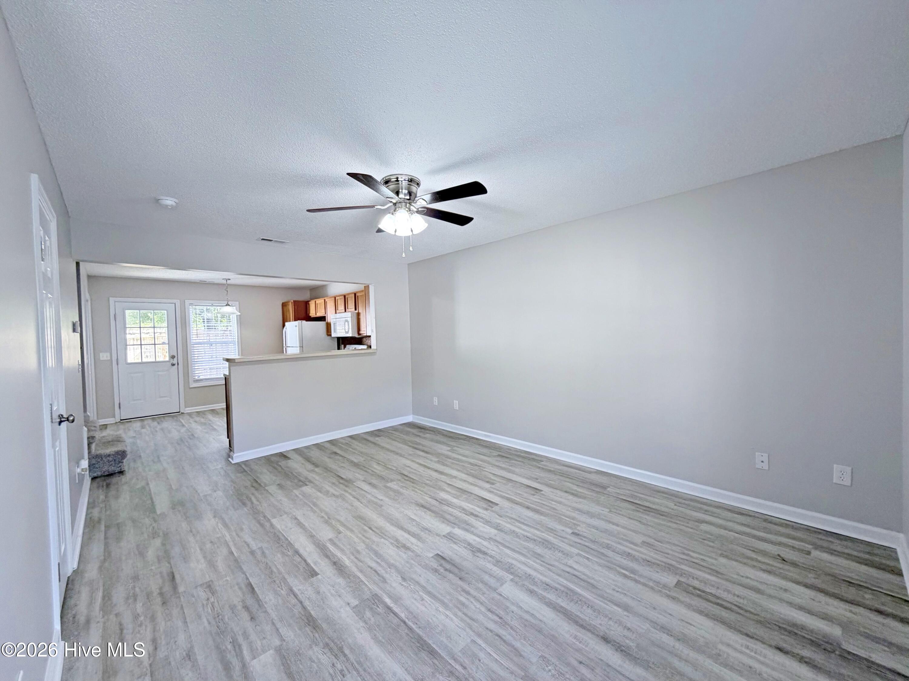 206 Palace Circle Property Photo 3