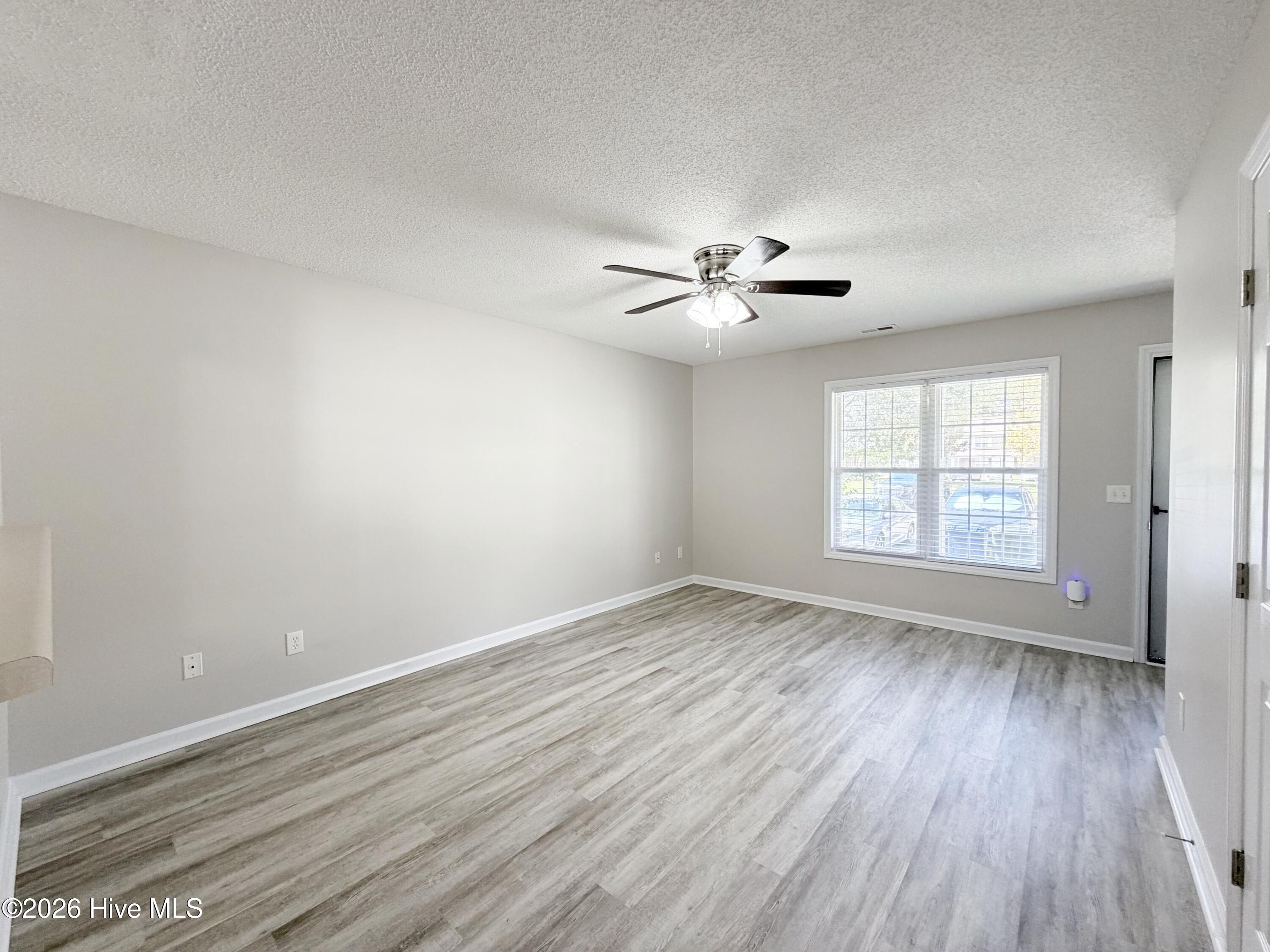 206 Palace Circle Property Photo 5