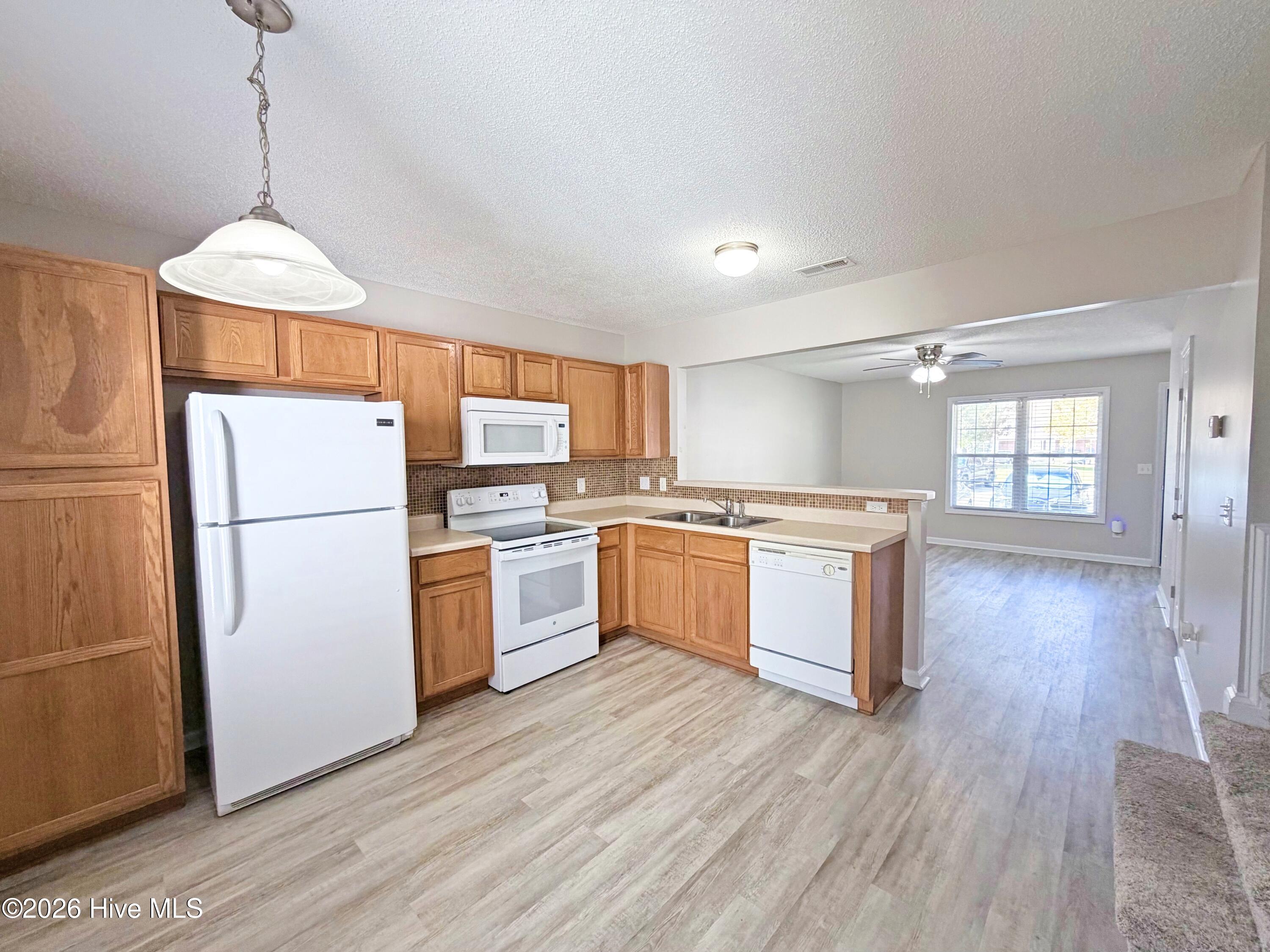 206 Palace Circle Property Photo 12