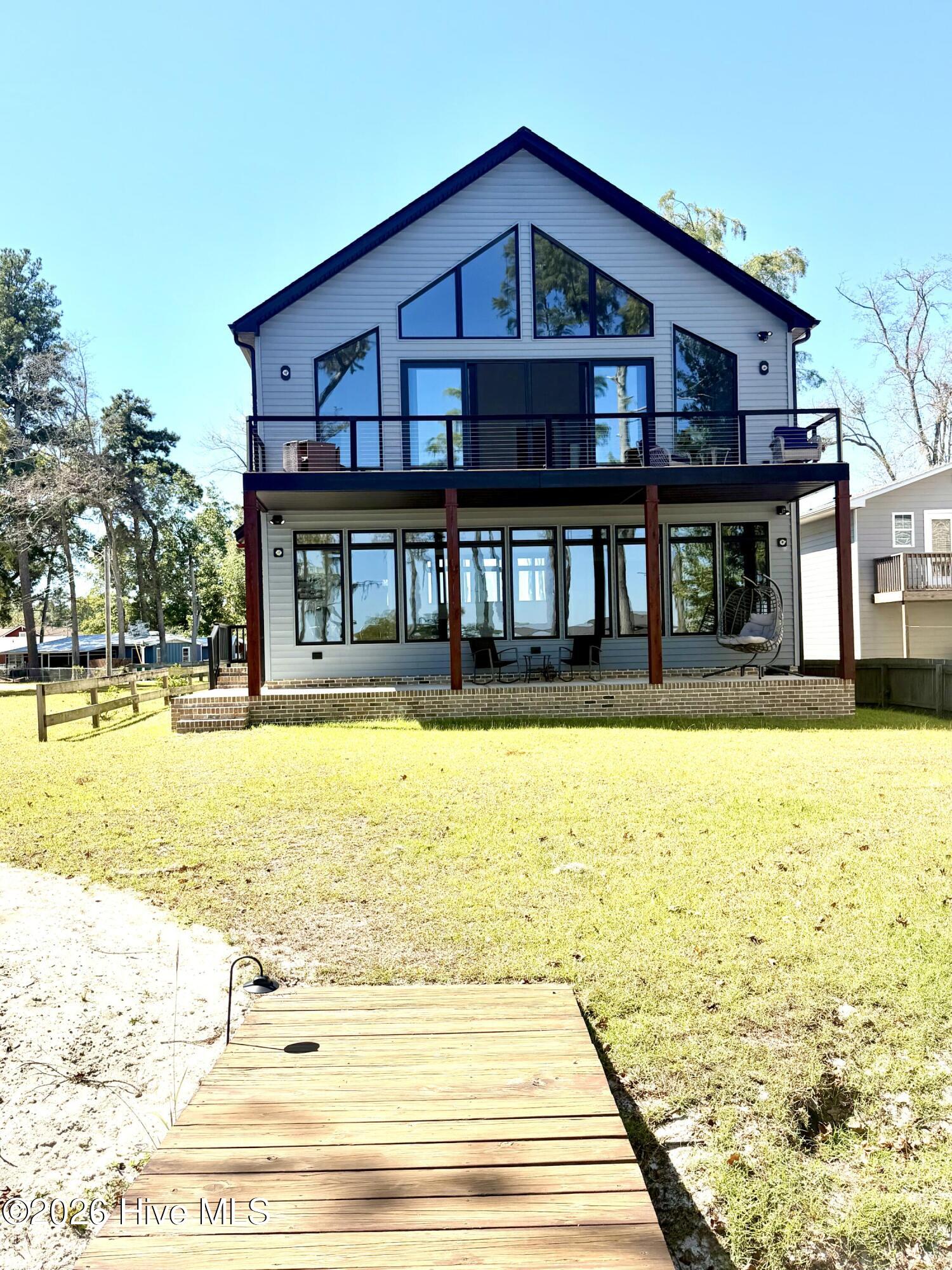 56 Sunrise Cove Property Photo 4