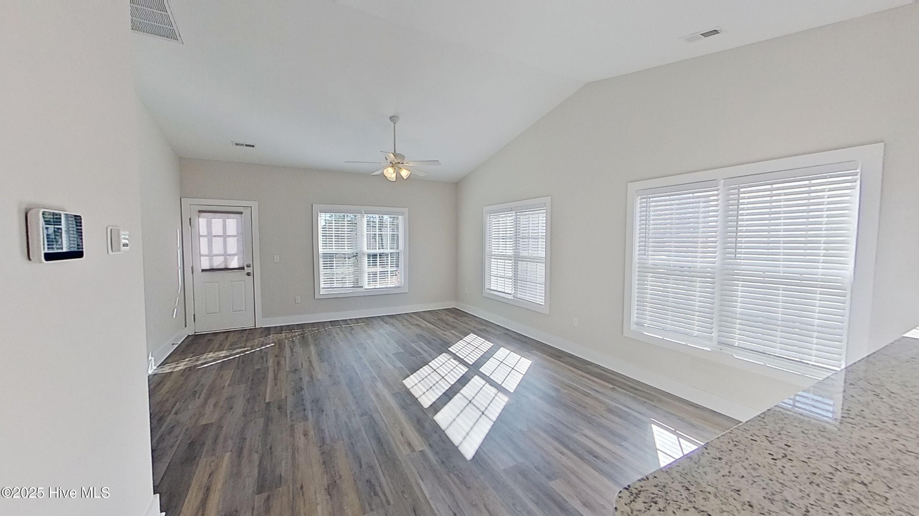 346 Dwight Street Property Photo 5