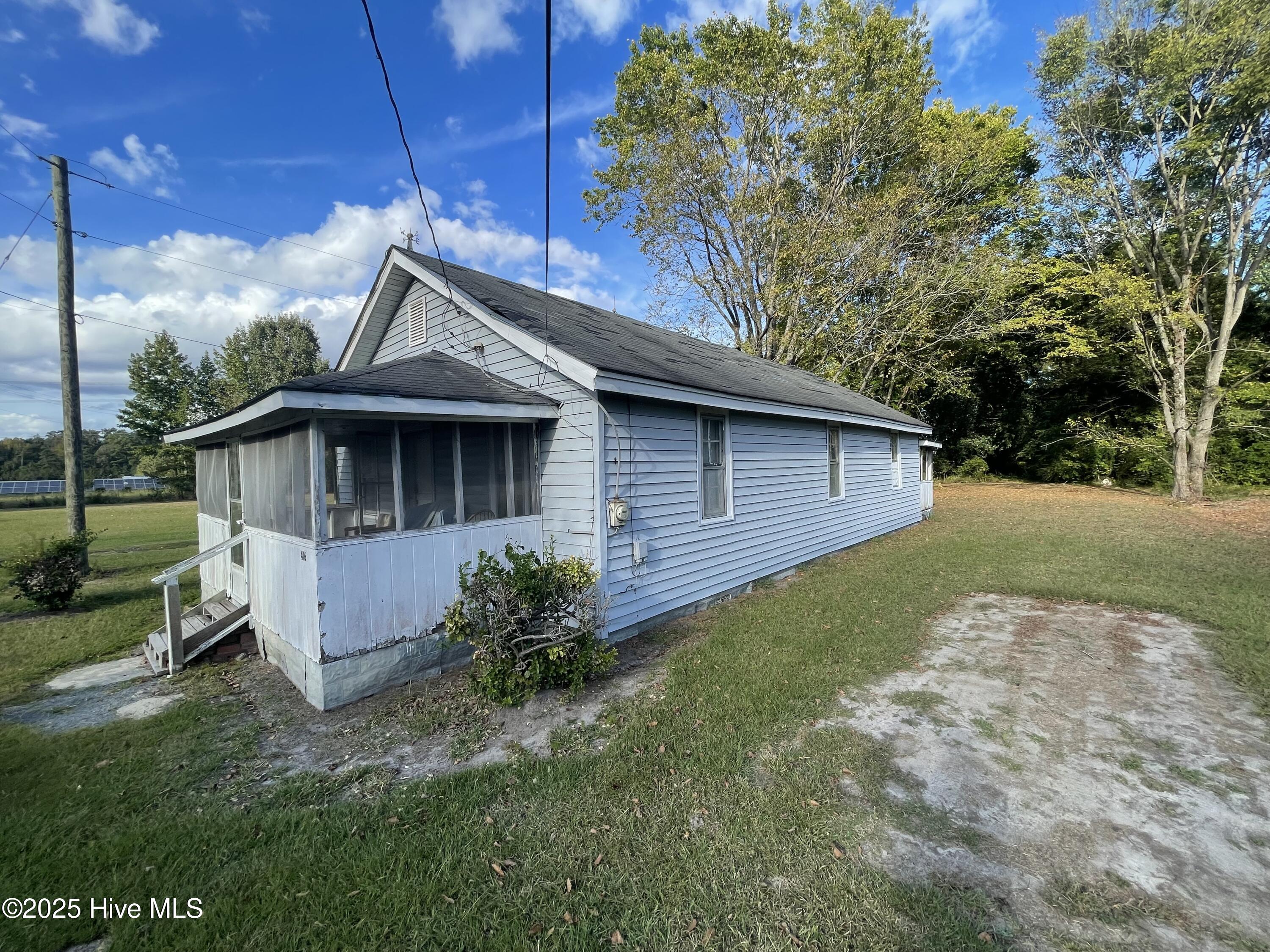 416 Catherine Street Property Photo 2