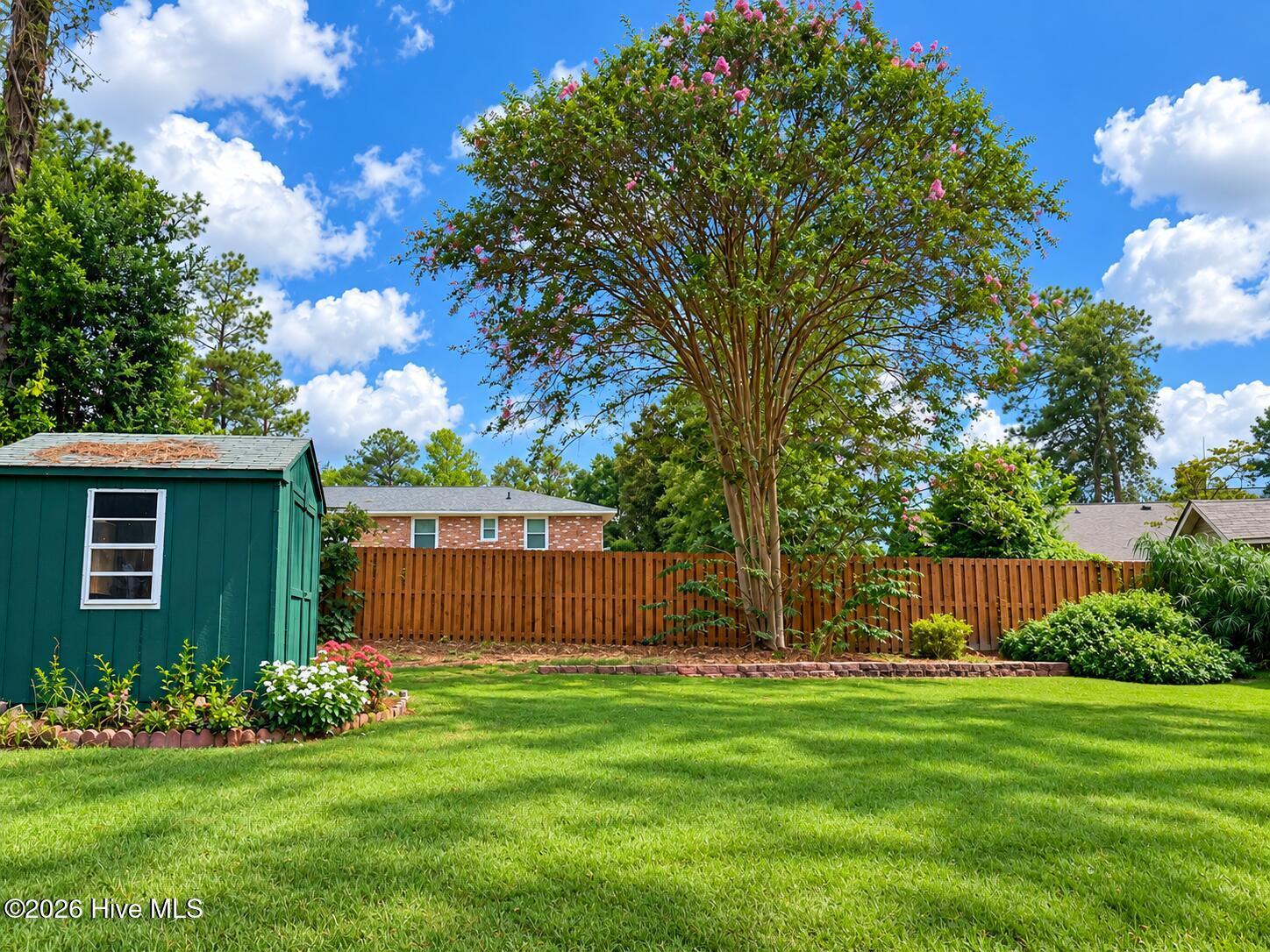 3215 Colonial Drive Property Photo 3