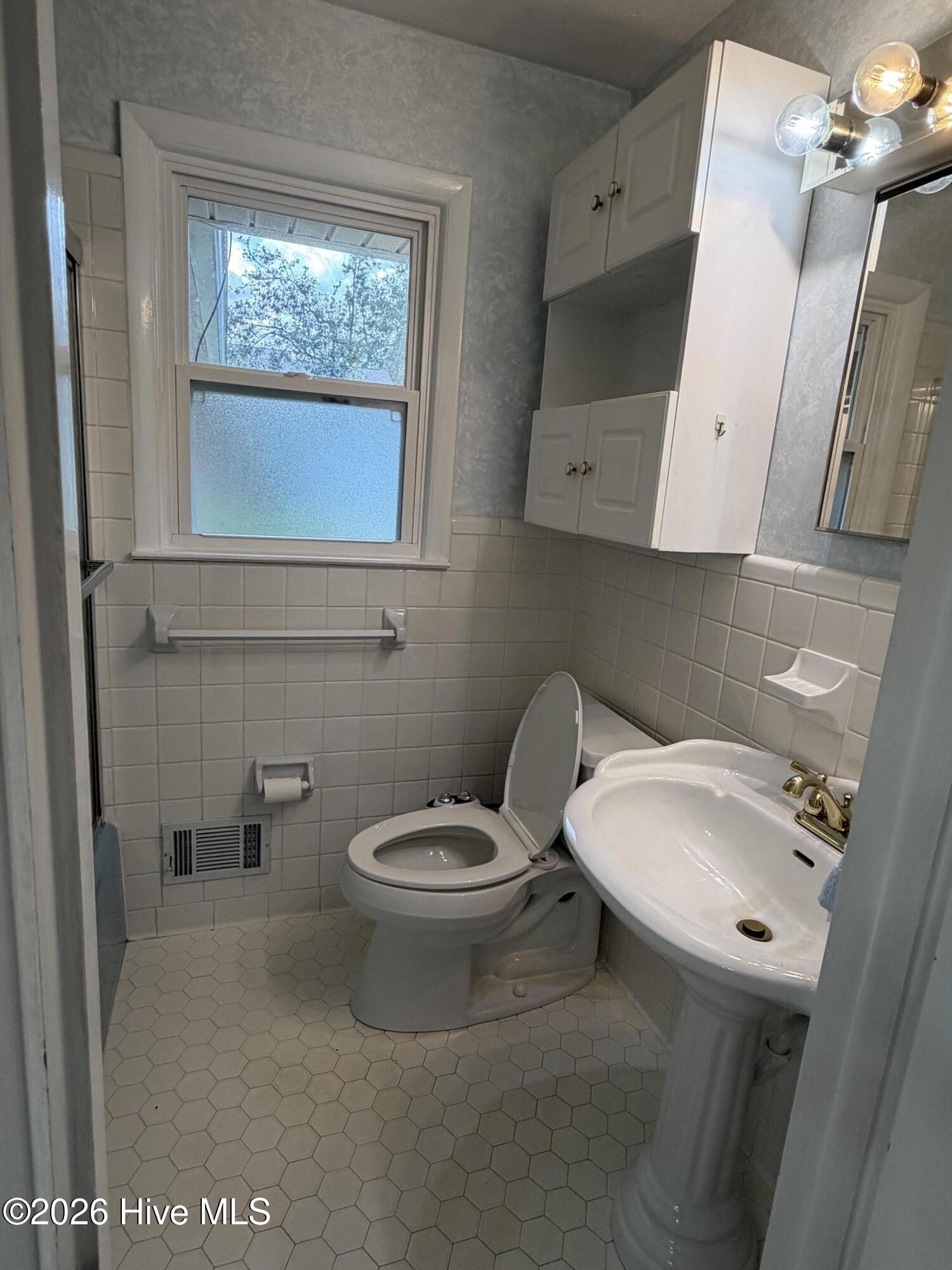 3215 Colonial Drive Property Photo 27