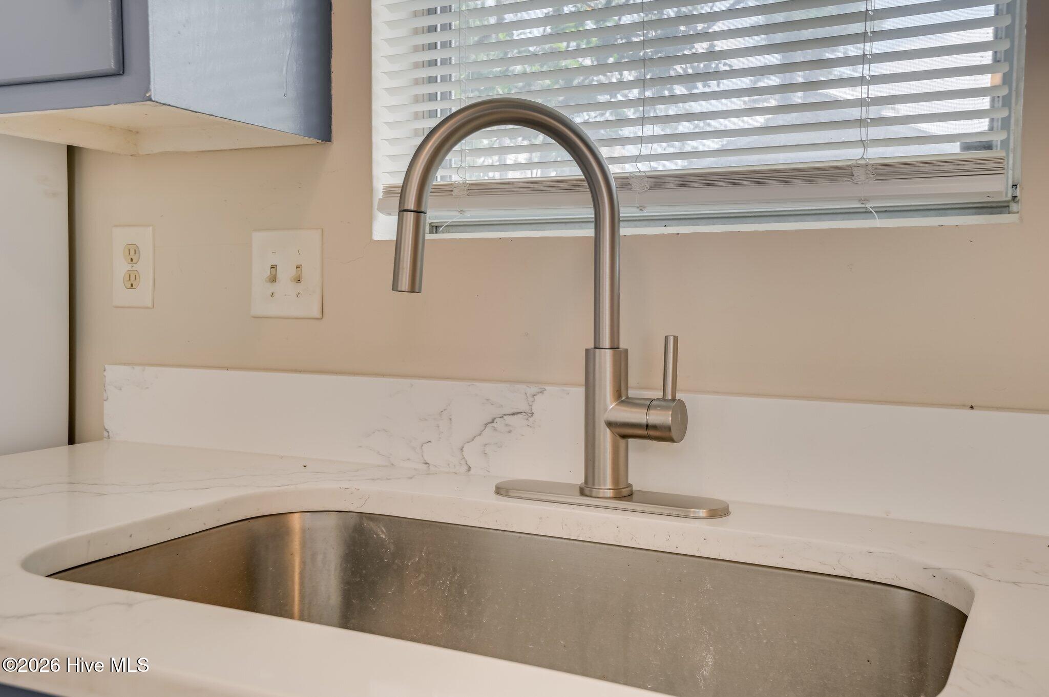 2917 Cable Way Property Photo 8