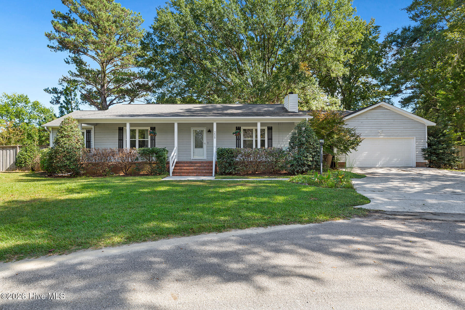208 Rushton Circle Property Photo 1