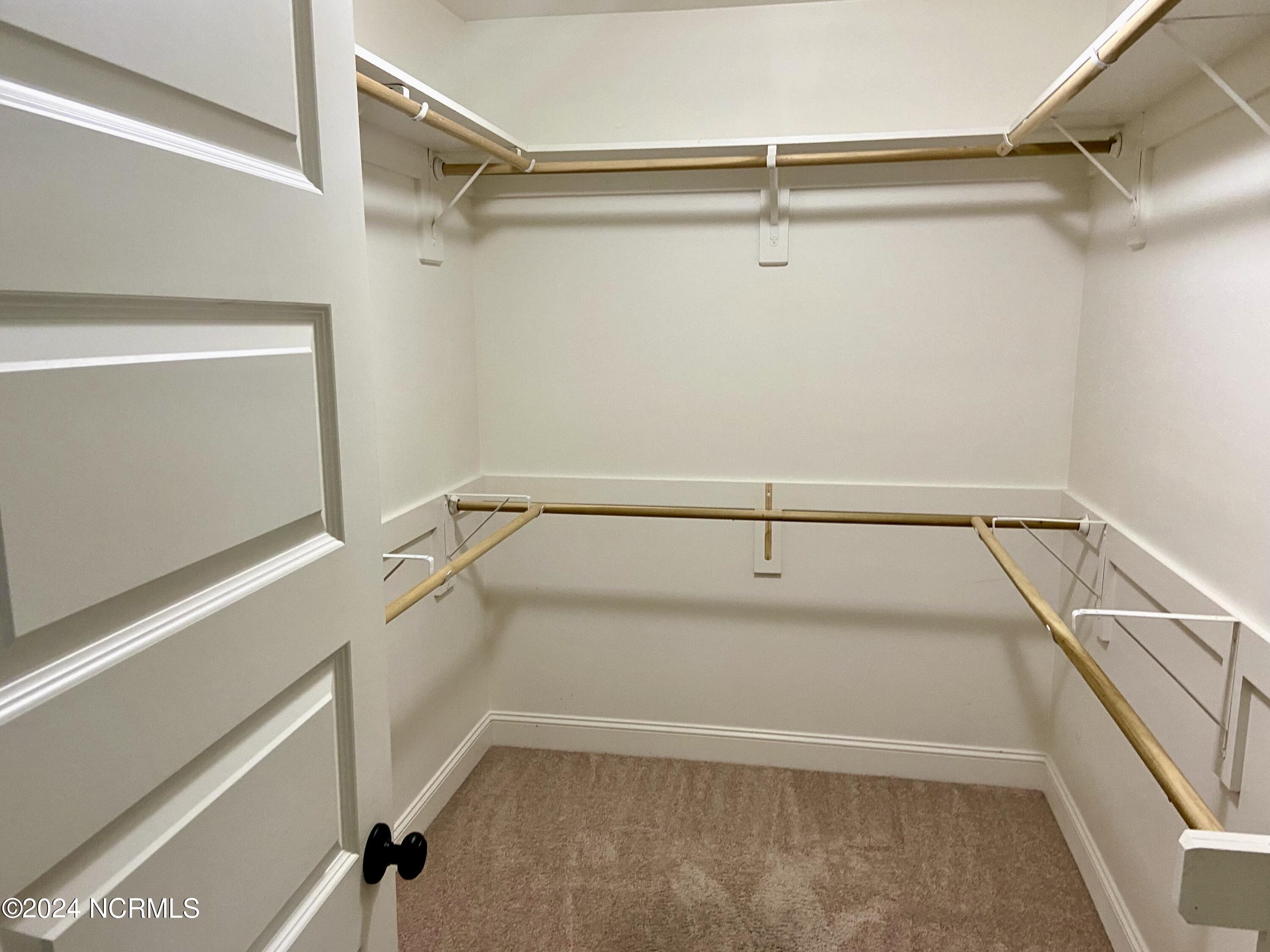626 Brookfield Drive Property Photo 11