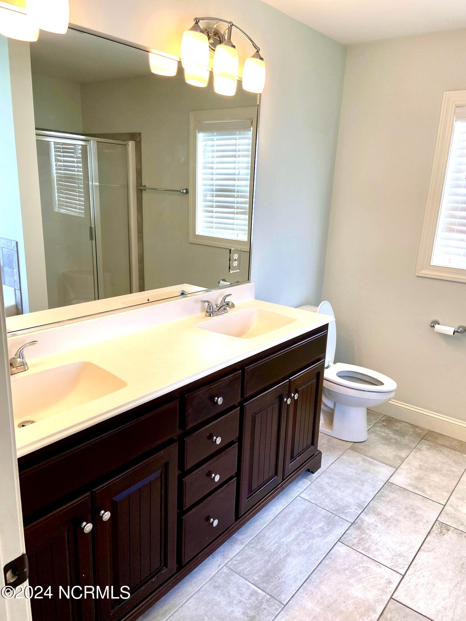 626 Brookfield Drive Property Photo 12
