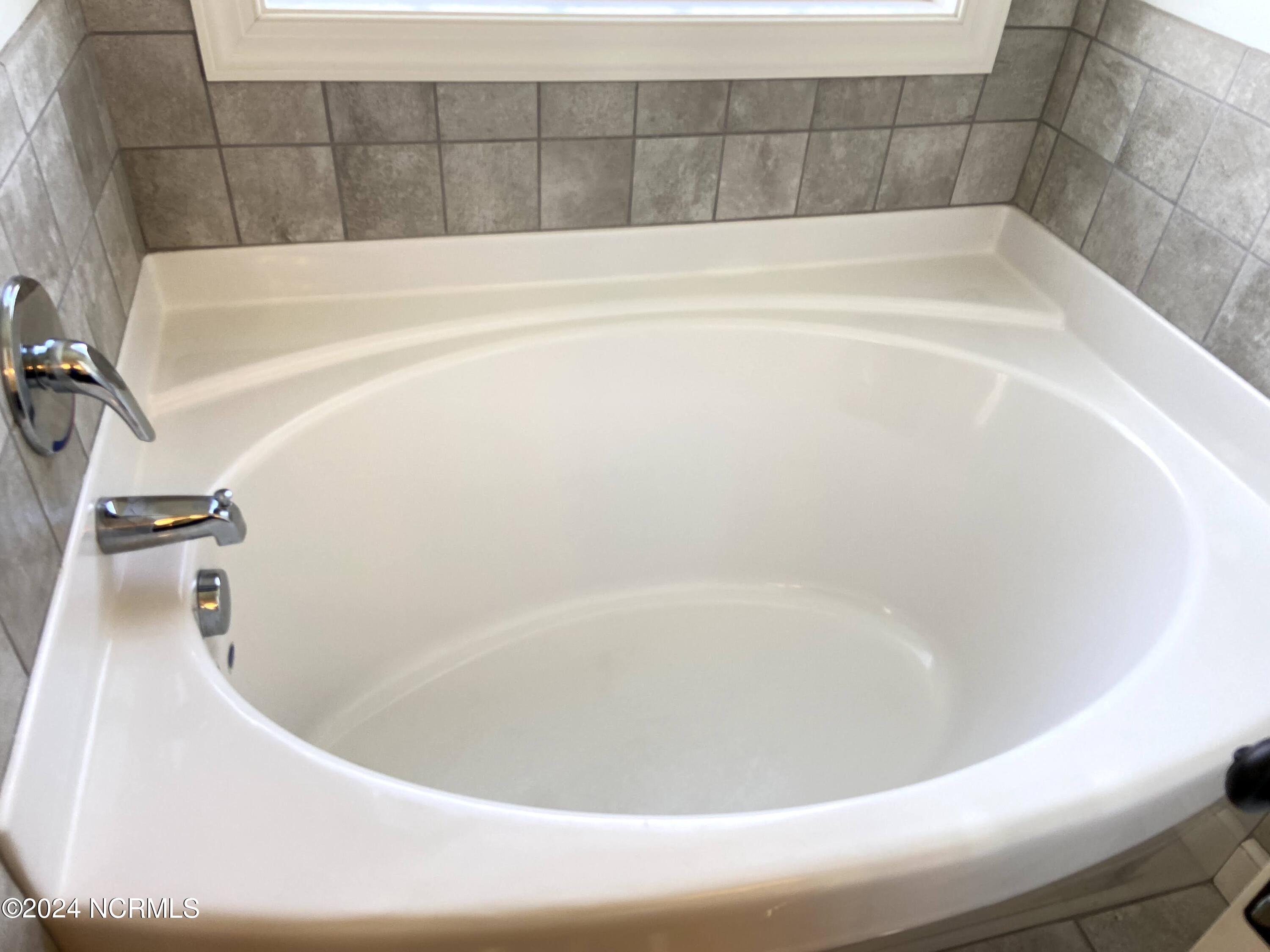 626 Brookfield Drive Property Photo 14