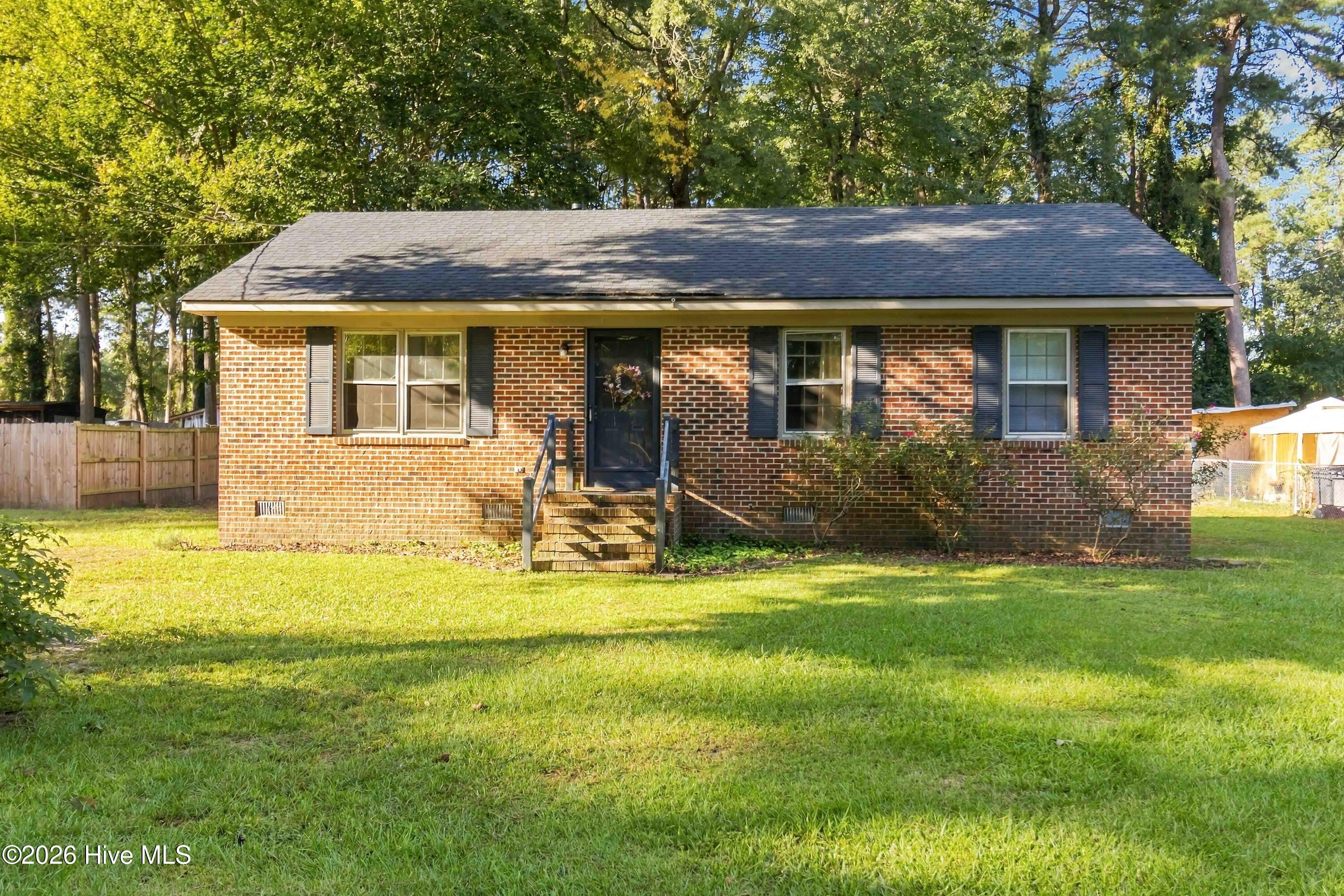 816 Evergreen Road Property Photo 1