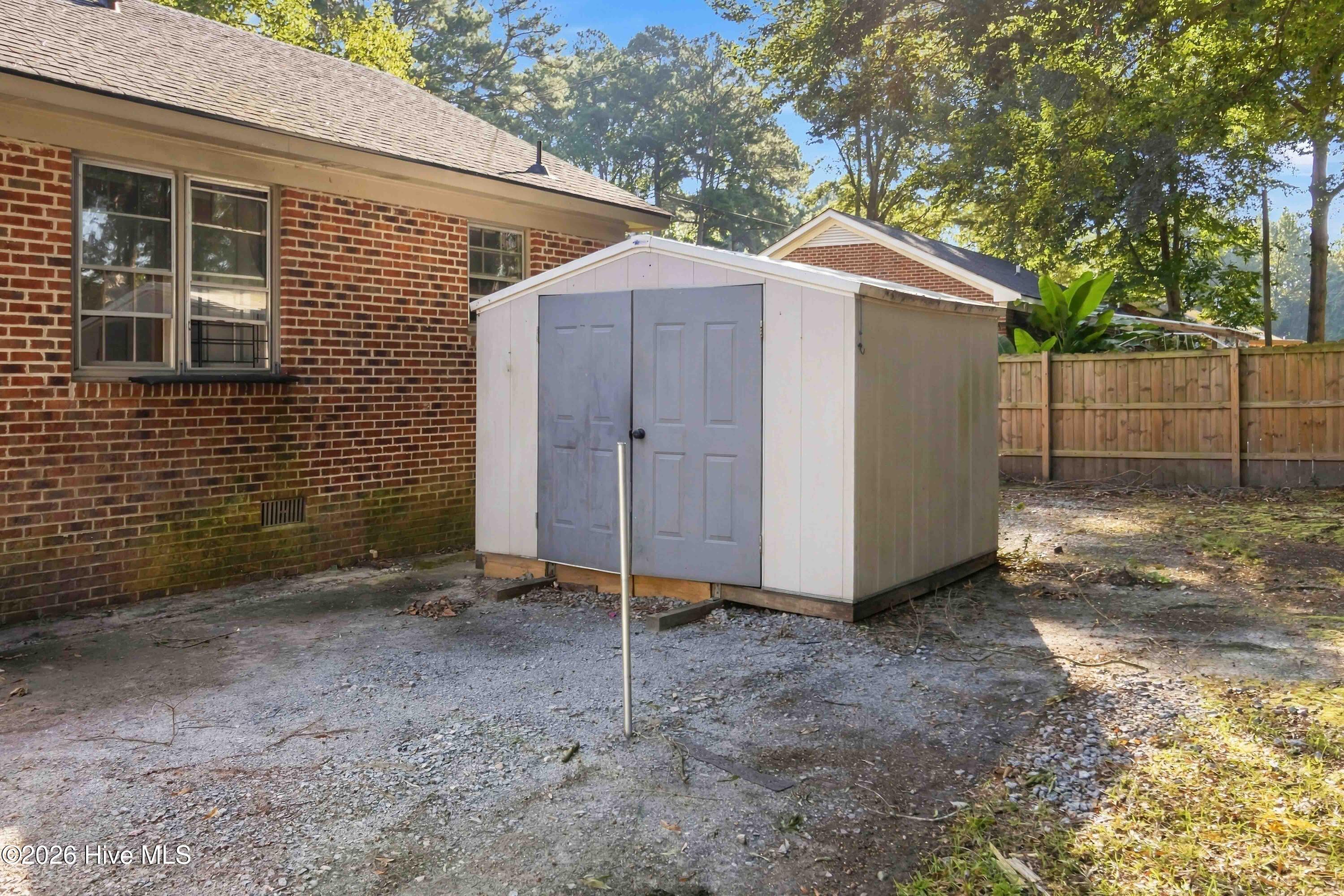 816 Evergreen Road Property Photo 15