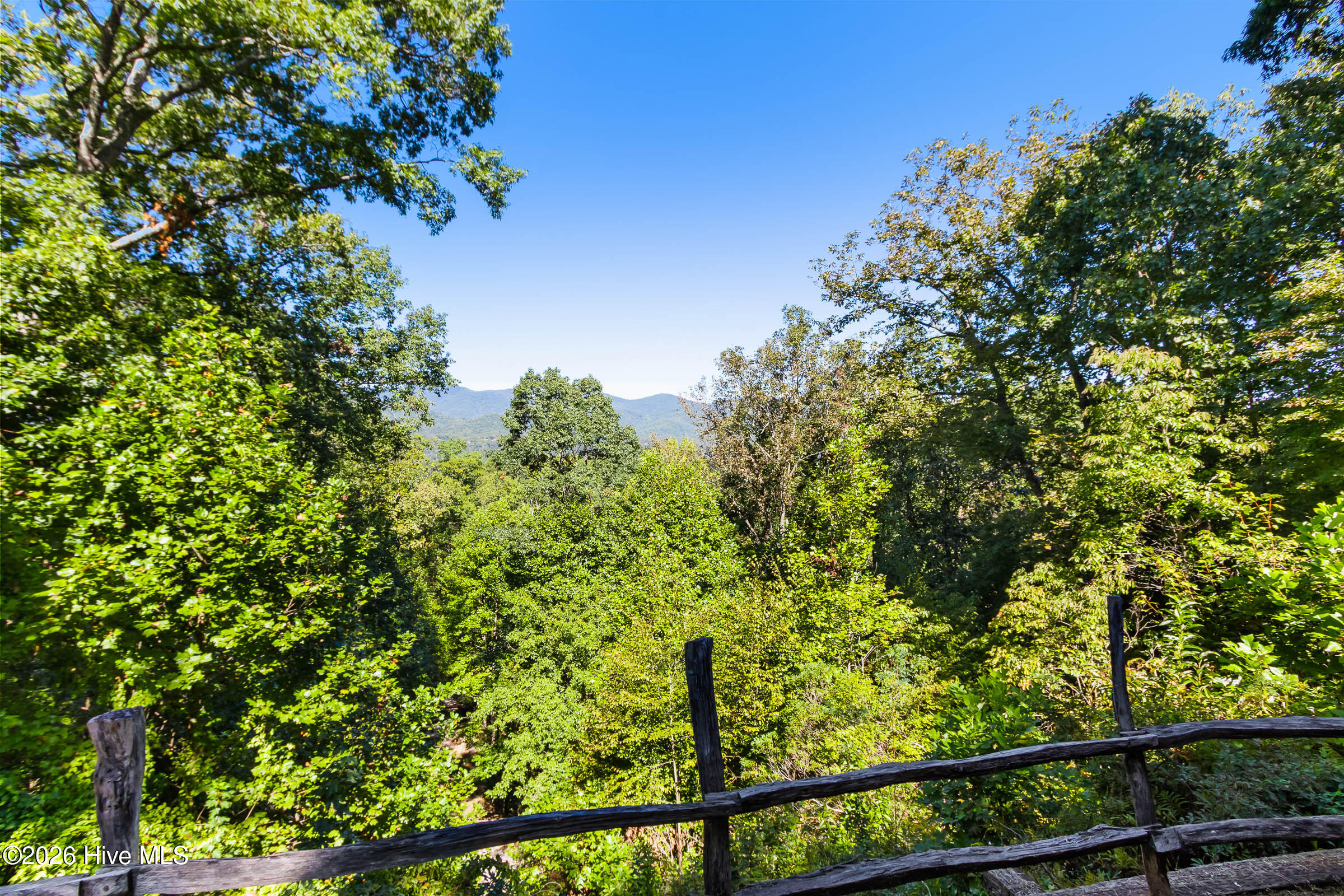 643 Zekes Trail Property Photo 10