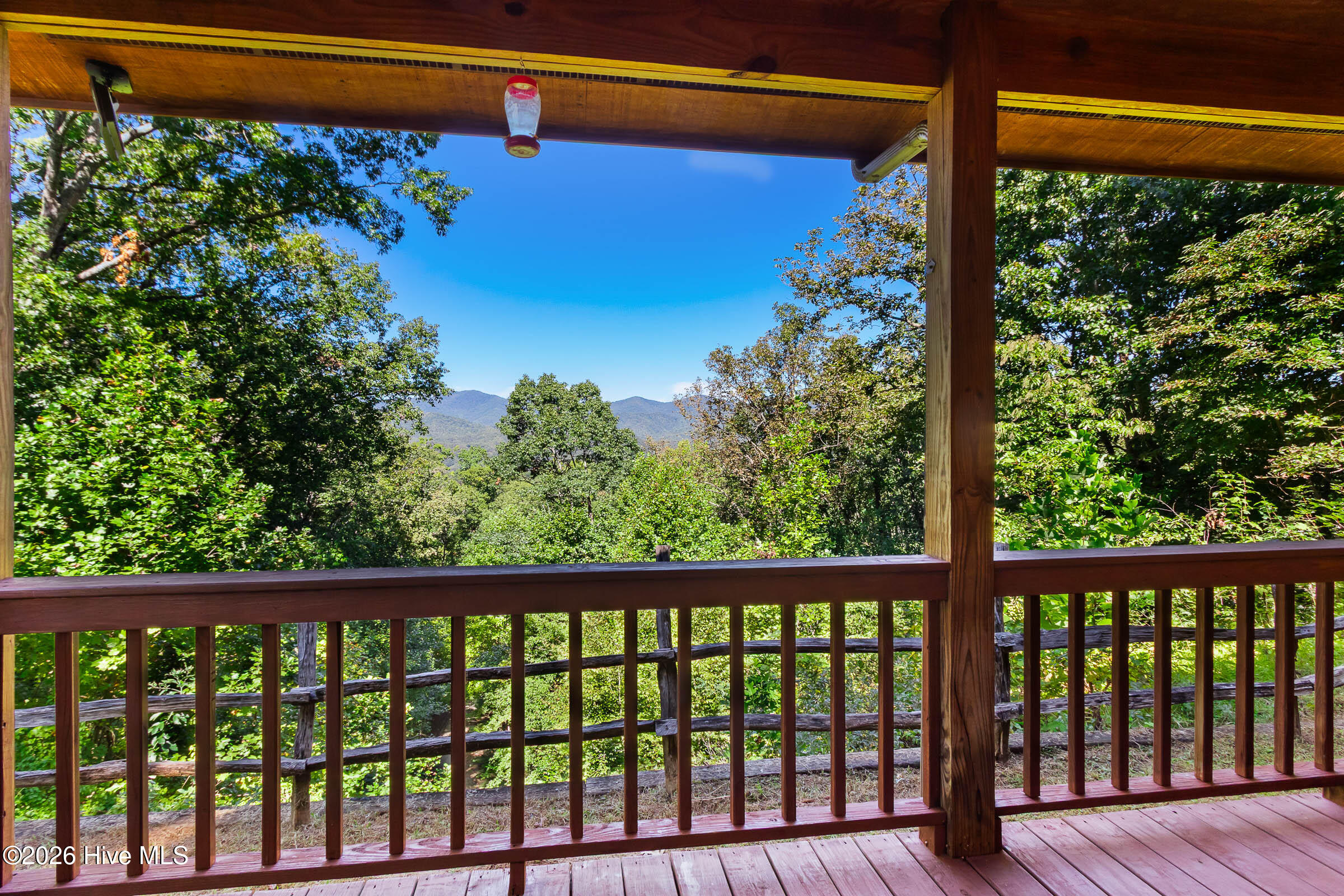 643 Zekes Trail Property Photo 34