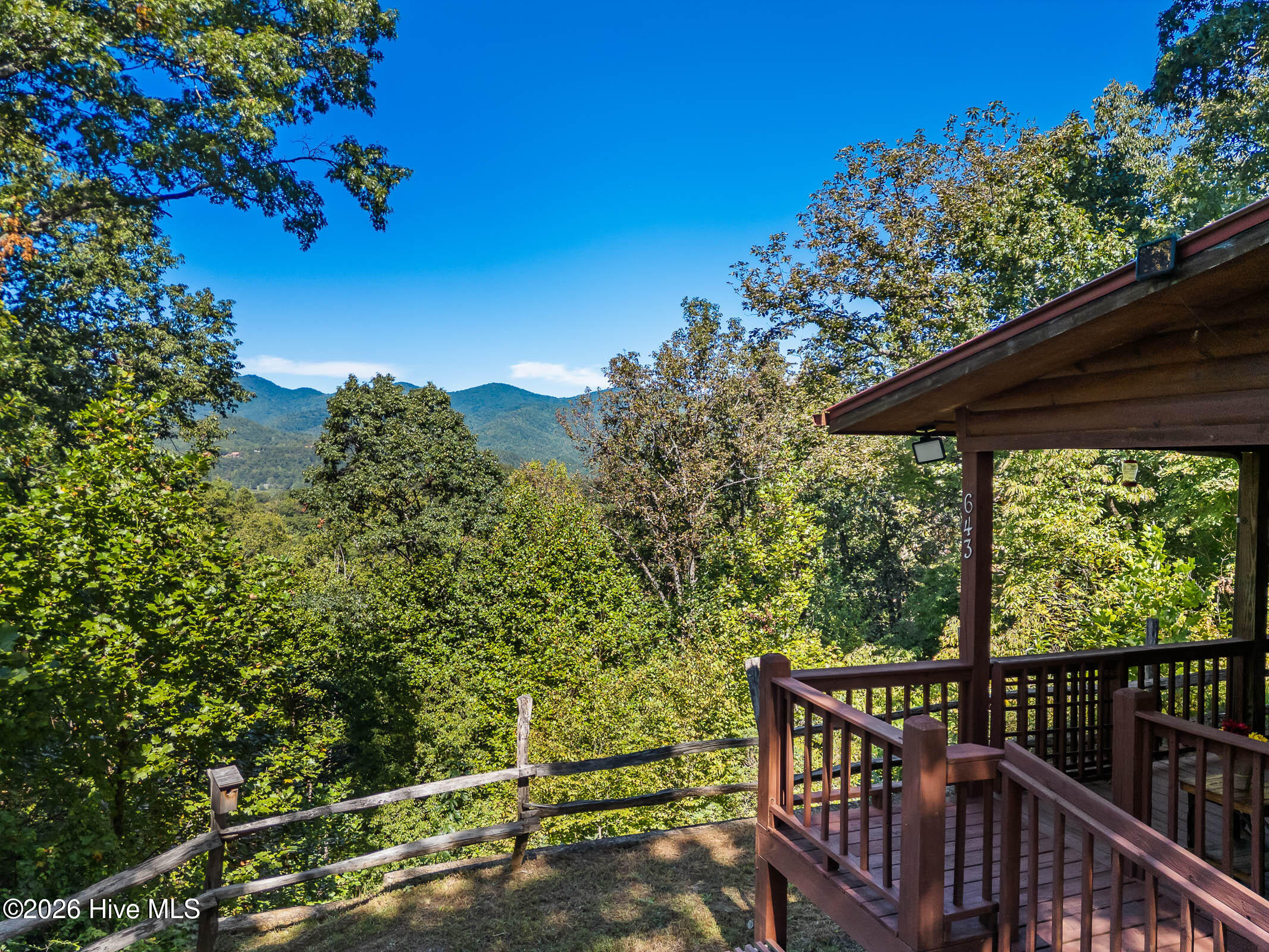643 Zekes Trail Property Photo 35