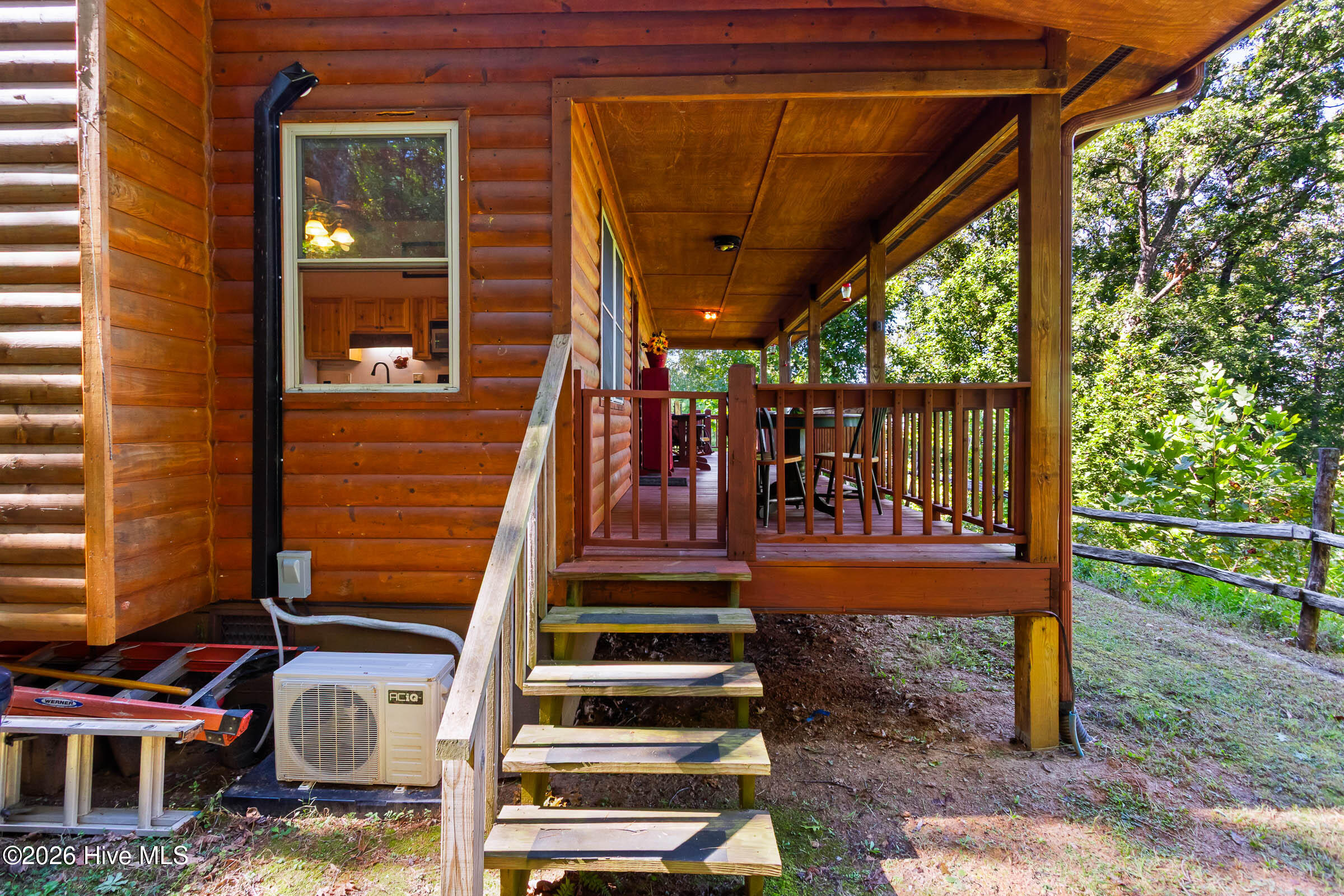 643 Zekes Trail Property Photo 36
