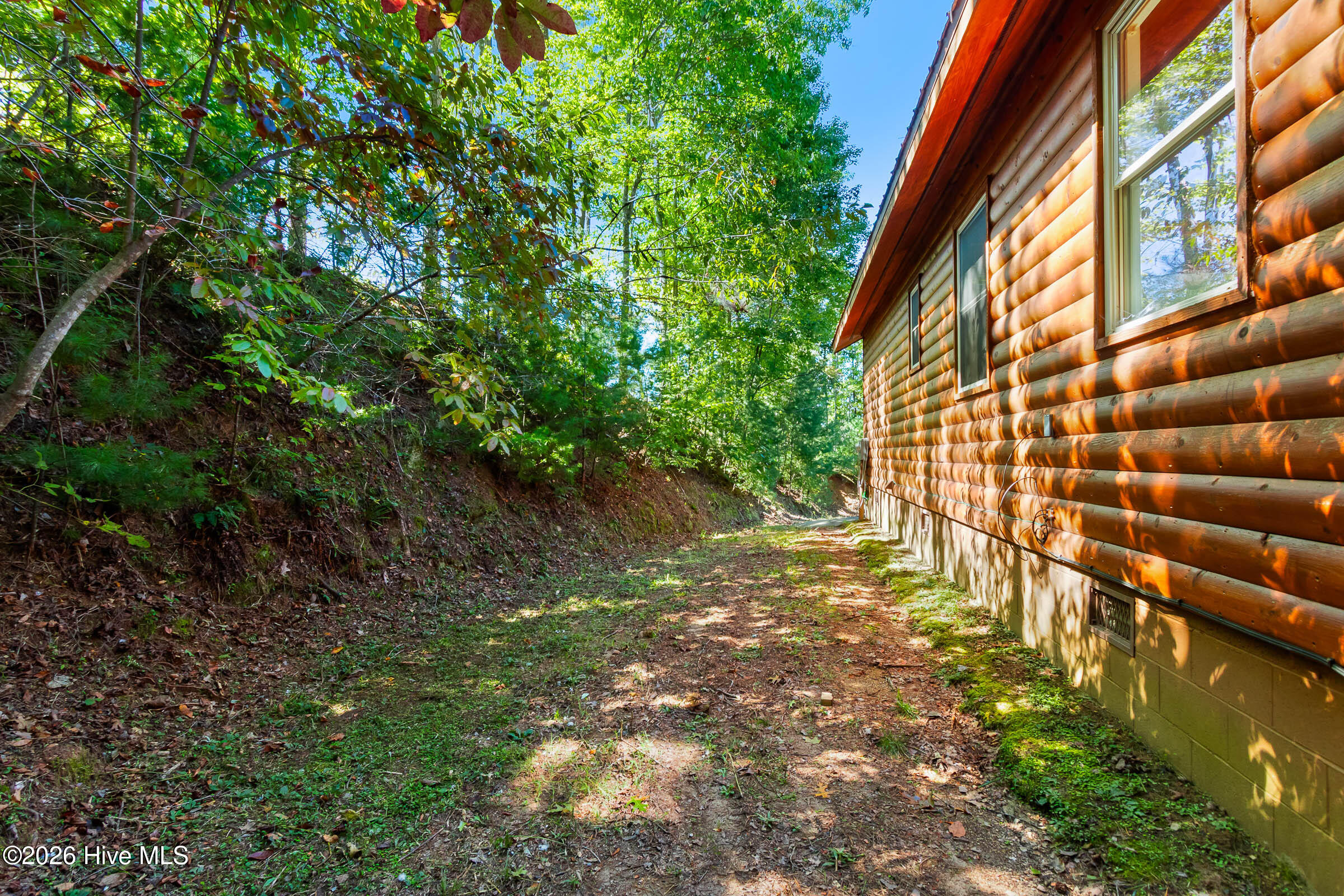 643 Zekes Trail Property Photo 40