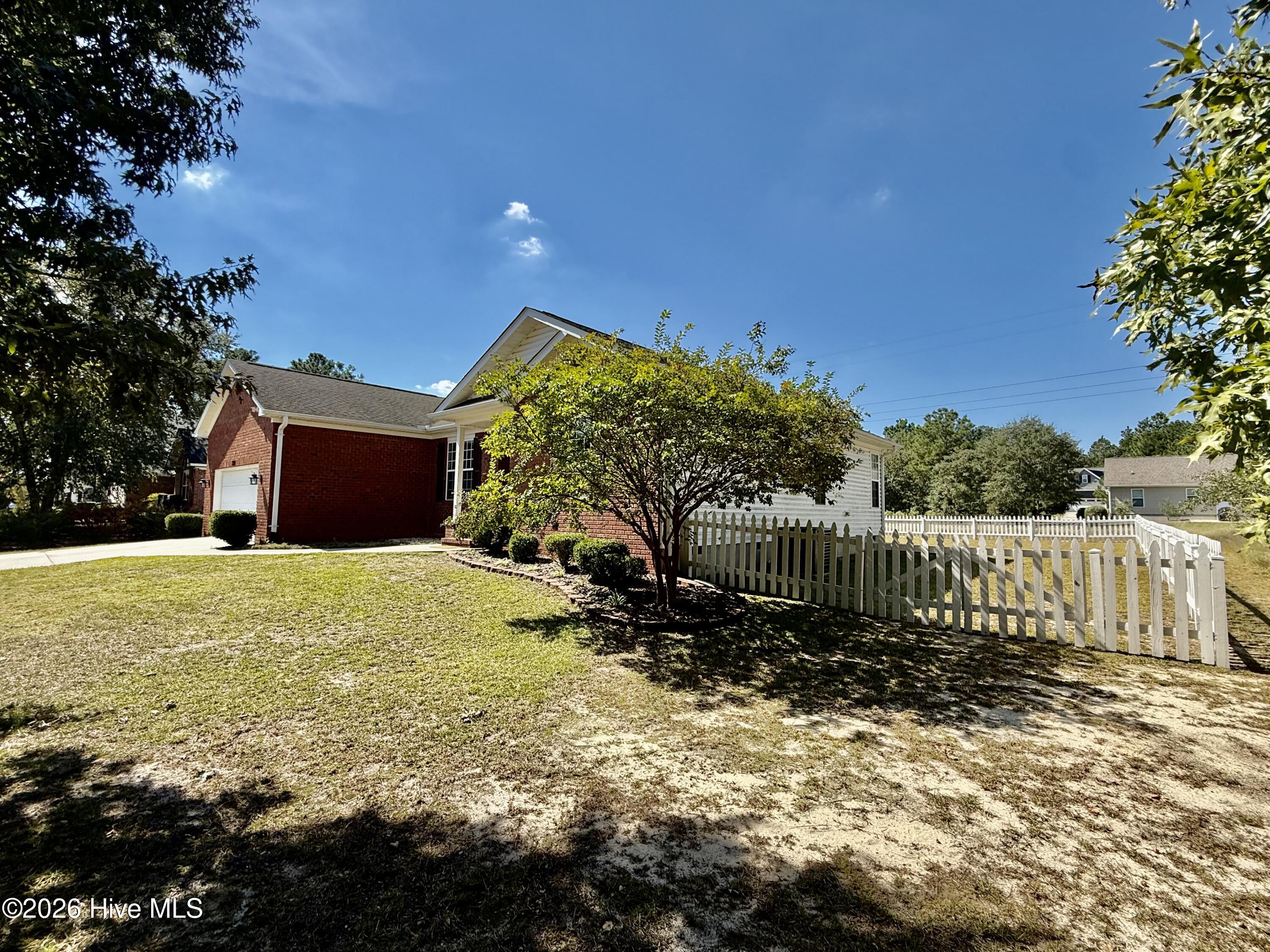 1320 Burning Tree Road Property Photo 3